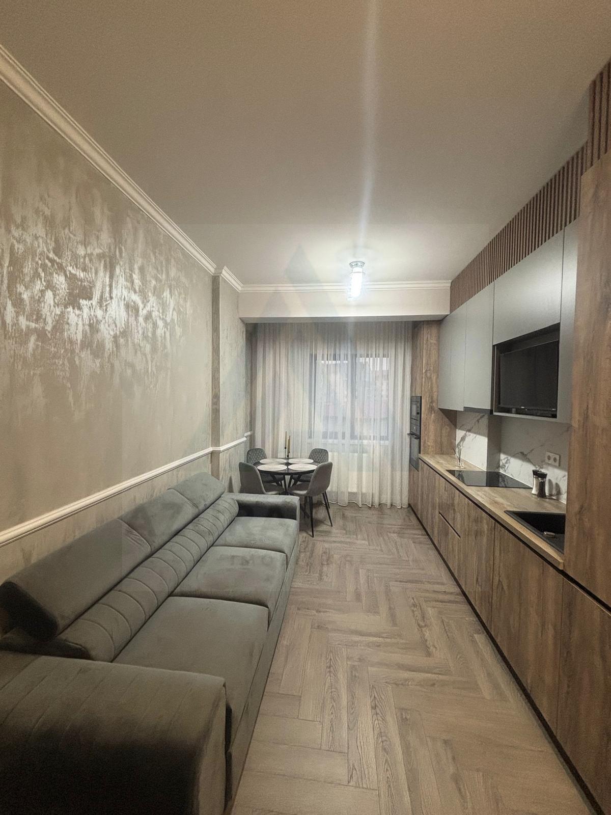 Apartament premium 3 camere prima închiriere balcon 9 mp C. Cisnadiei - 1