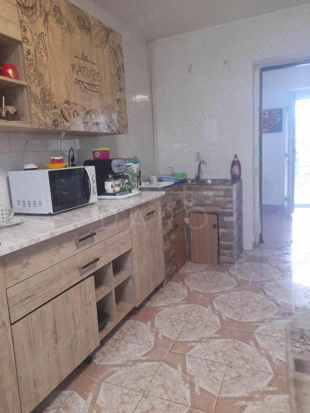 vând casă în Sângeorgiu de Mureș - 4