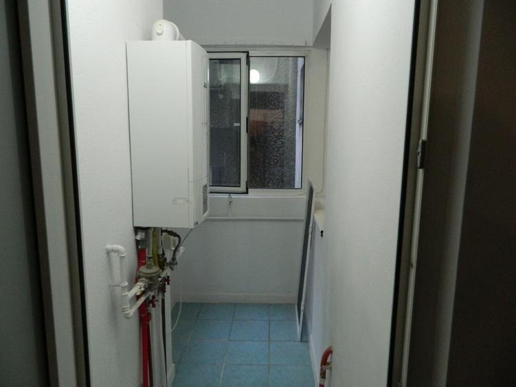 Apartament lux, zona Piata Victoriei, 4 camere , 2 bai, centrala termica terasa - 10