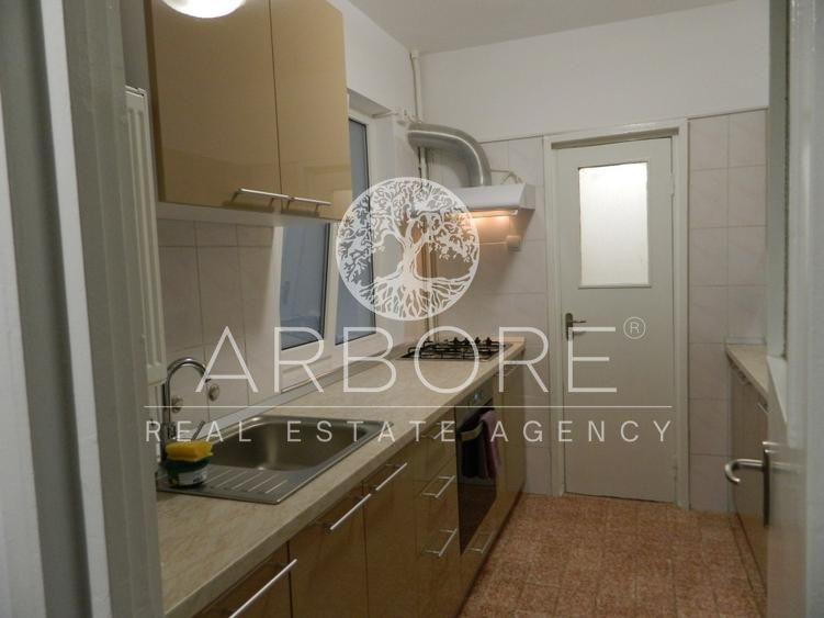 Apartament lux, zona Piata Victoriei, 4 camere , 2 bai, centrala termica terasa - 5