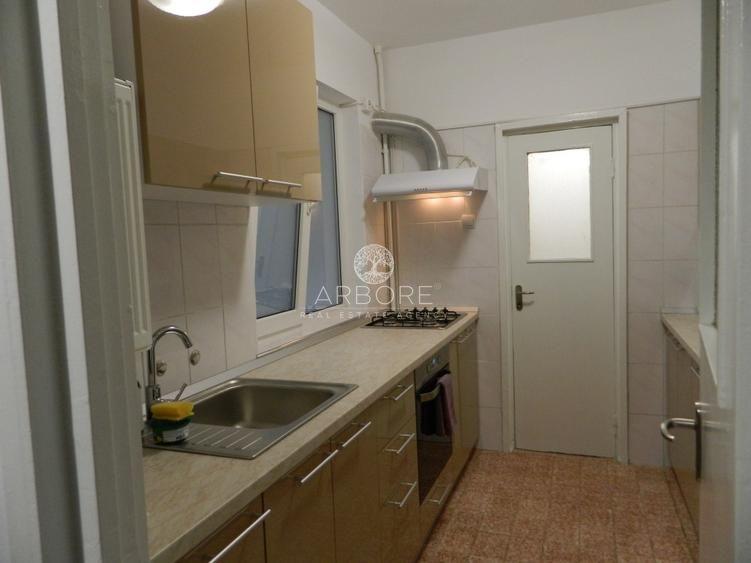 Apartament lux, zona Piata Victoriei, 4 camere , 2 bai, centrala termica terasa - 5