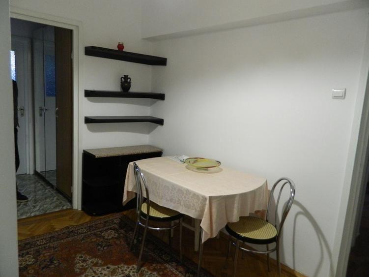 Apartament lux, zona Piata Victoriei, 4 camere , 2 bai, centrala termica terasa - 4