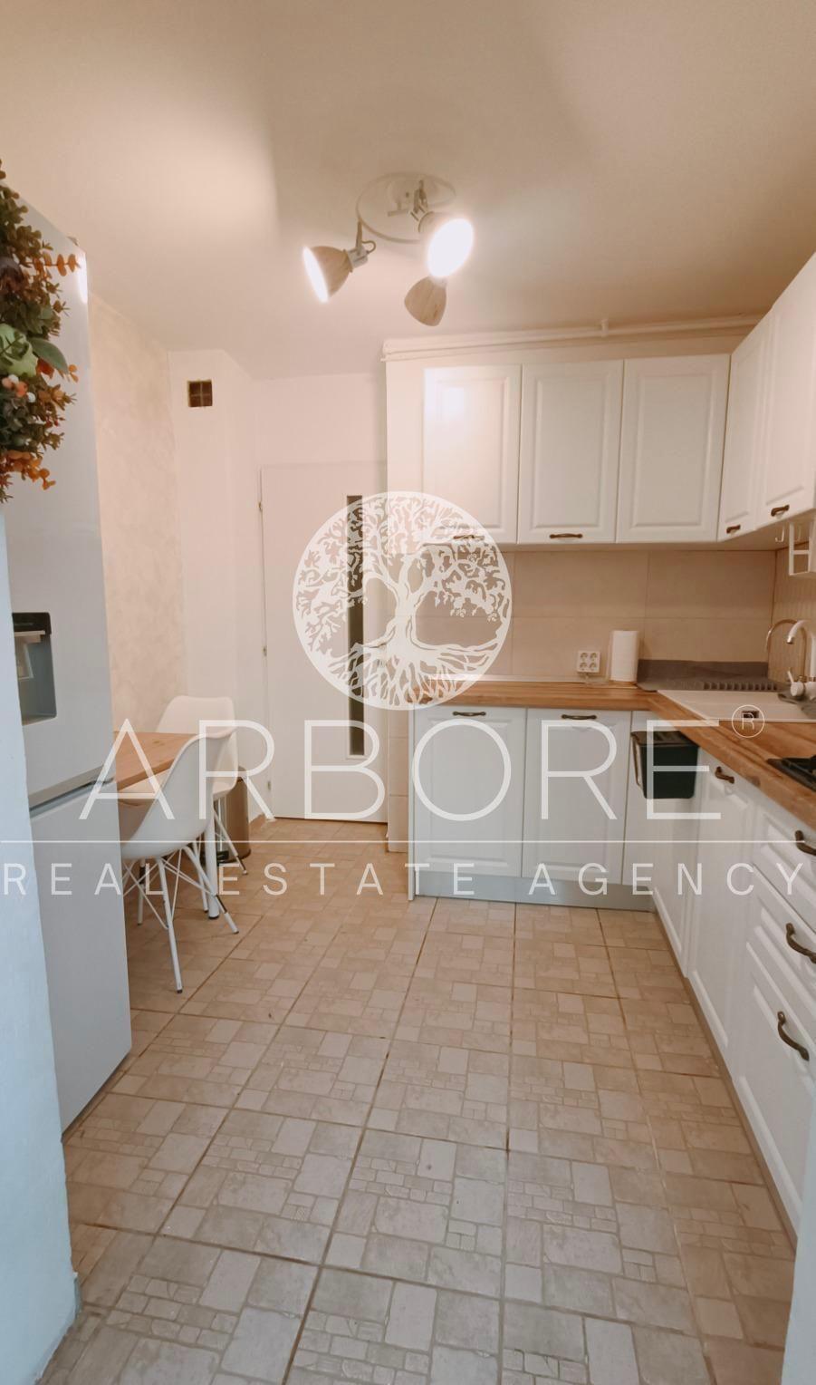 Închiriere apartament 3 camere Tineretului - 1