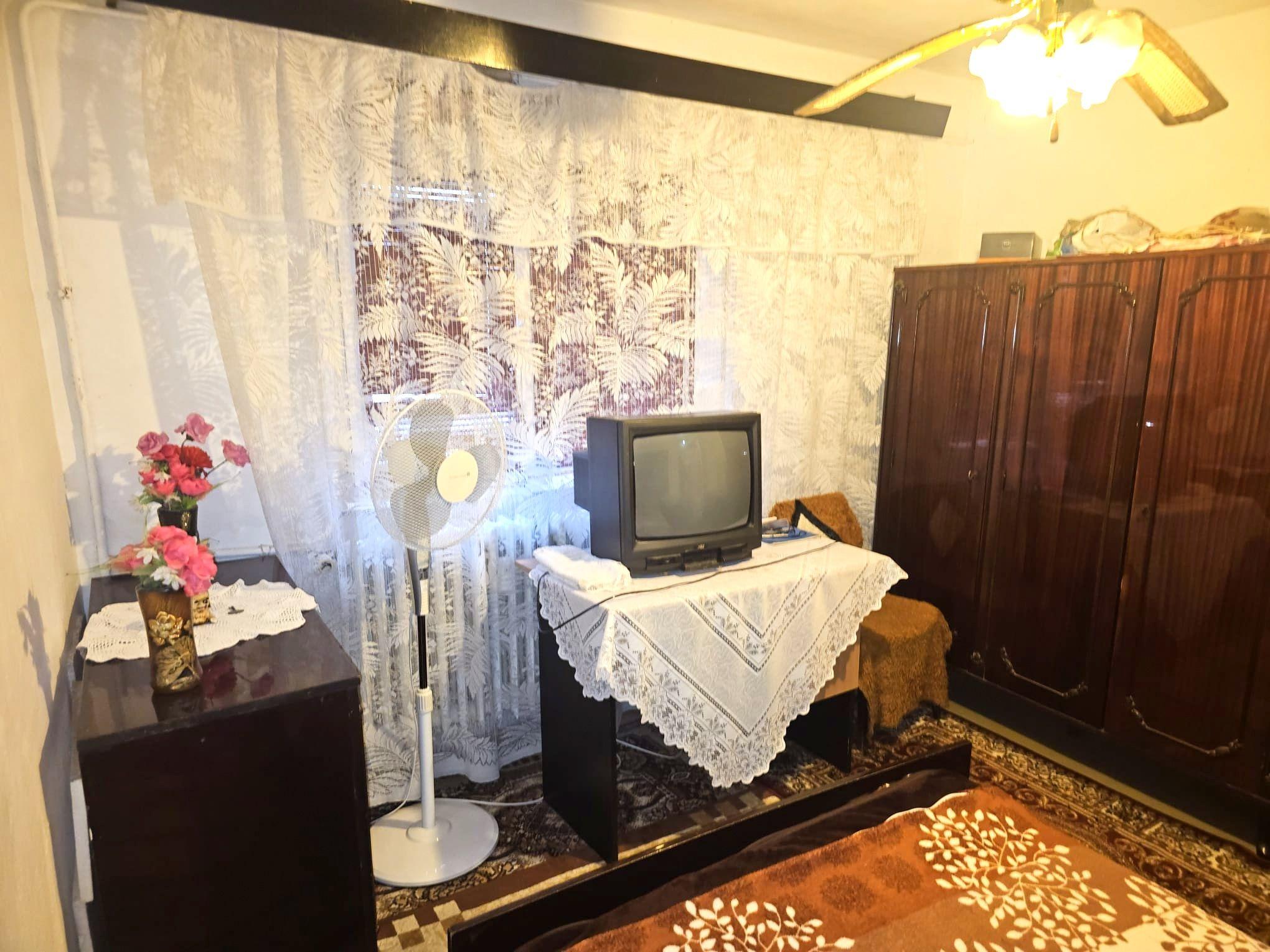 Vanzare - apartament cu 2 camere, Micro 20, J-uri - 51000 euro - 9