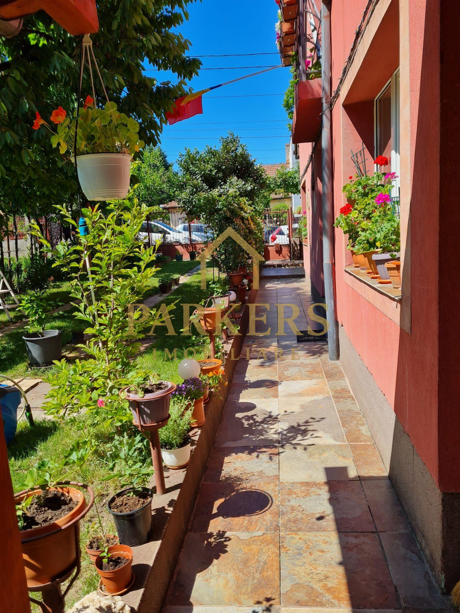 Duplex 329mp utili, teren 435mp, 10 camere, zona centrală - 3