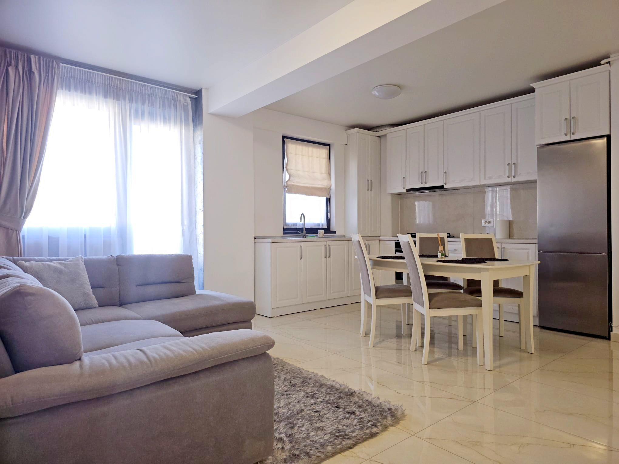 Inchiriere 2 camere Complex Roka, Micro 17 – parcare – 630 euro/luna - 3