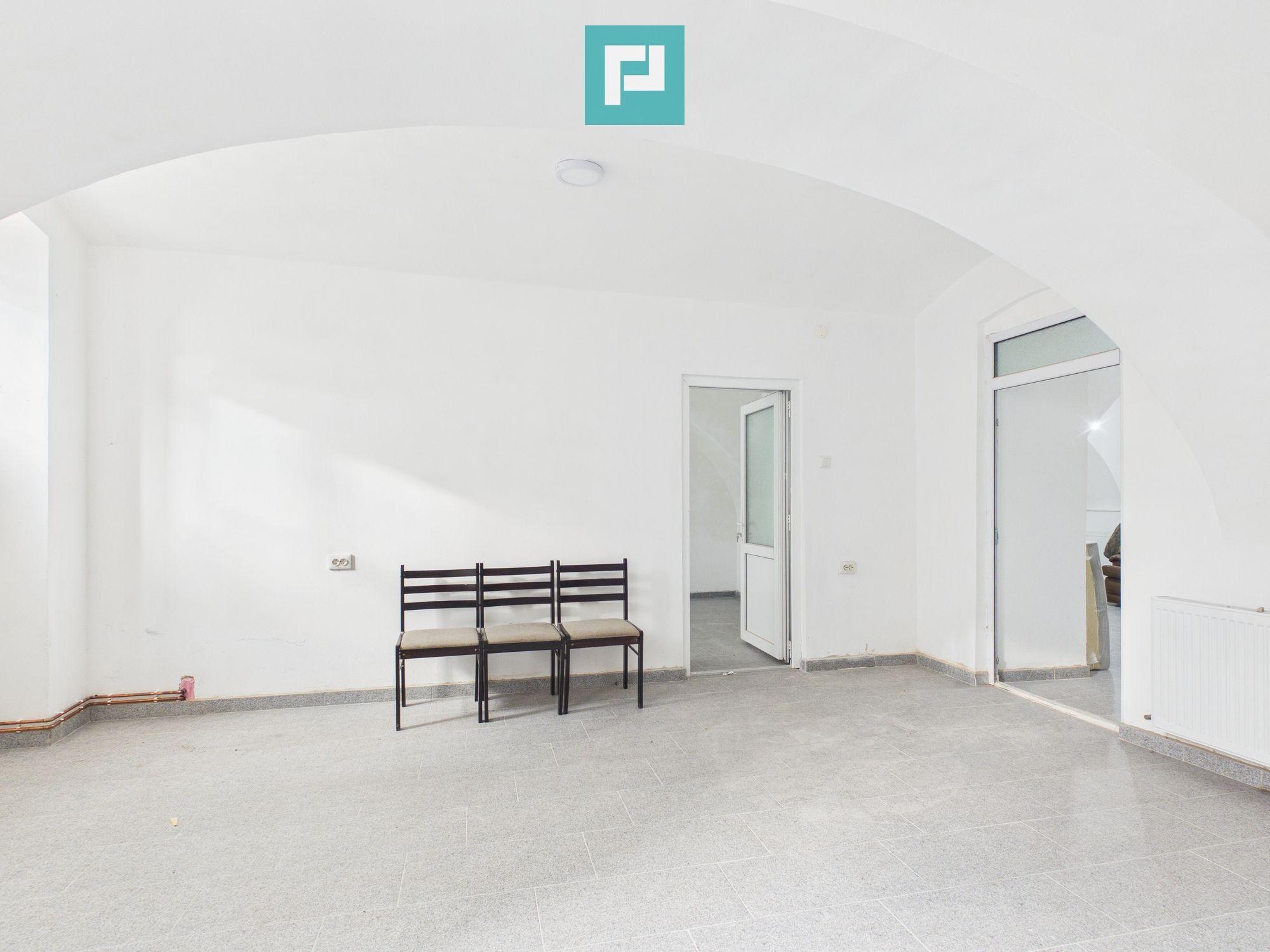 Apartament trei camere strada Cozia - 2