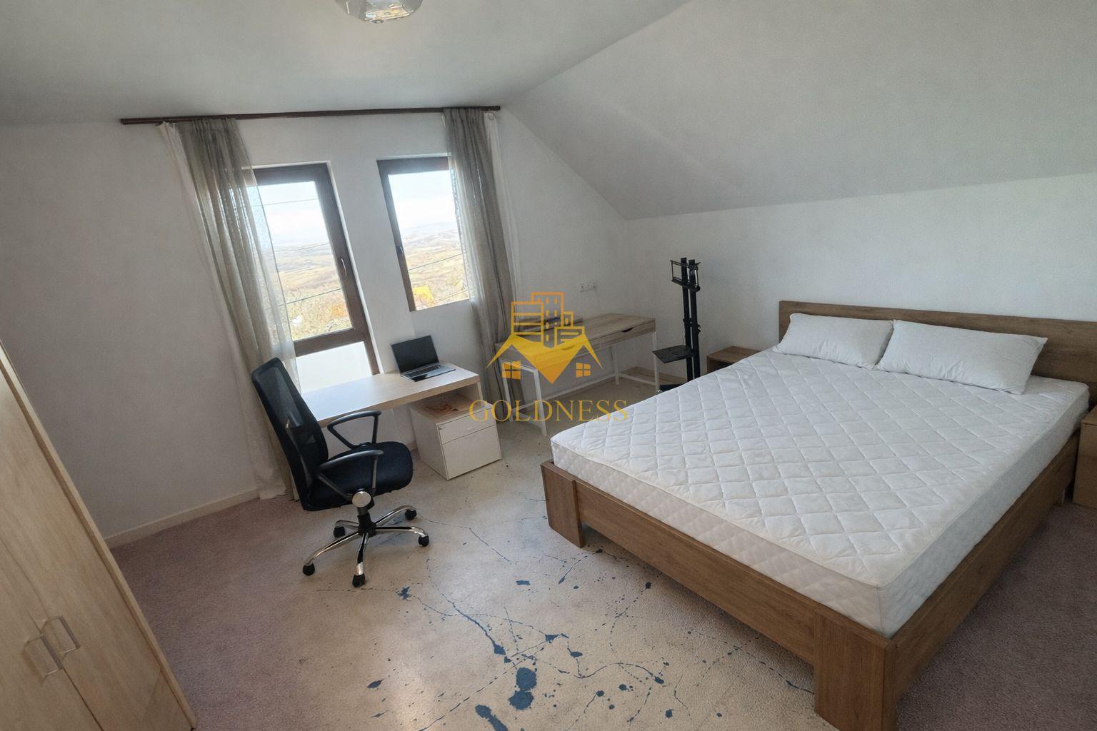 Casa, Gheorgheni sat, 4 Camere decomandate, Parcare, Curte,Petfriendly - 4