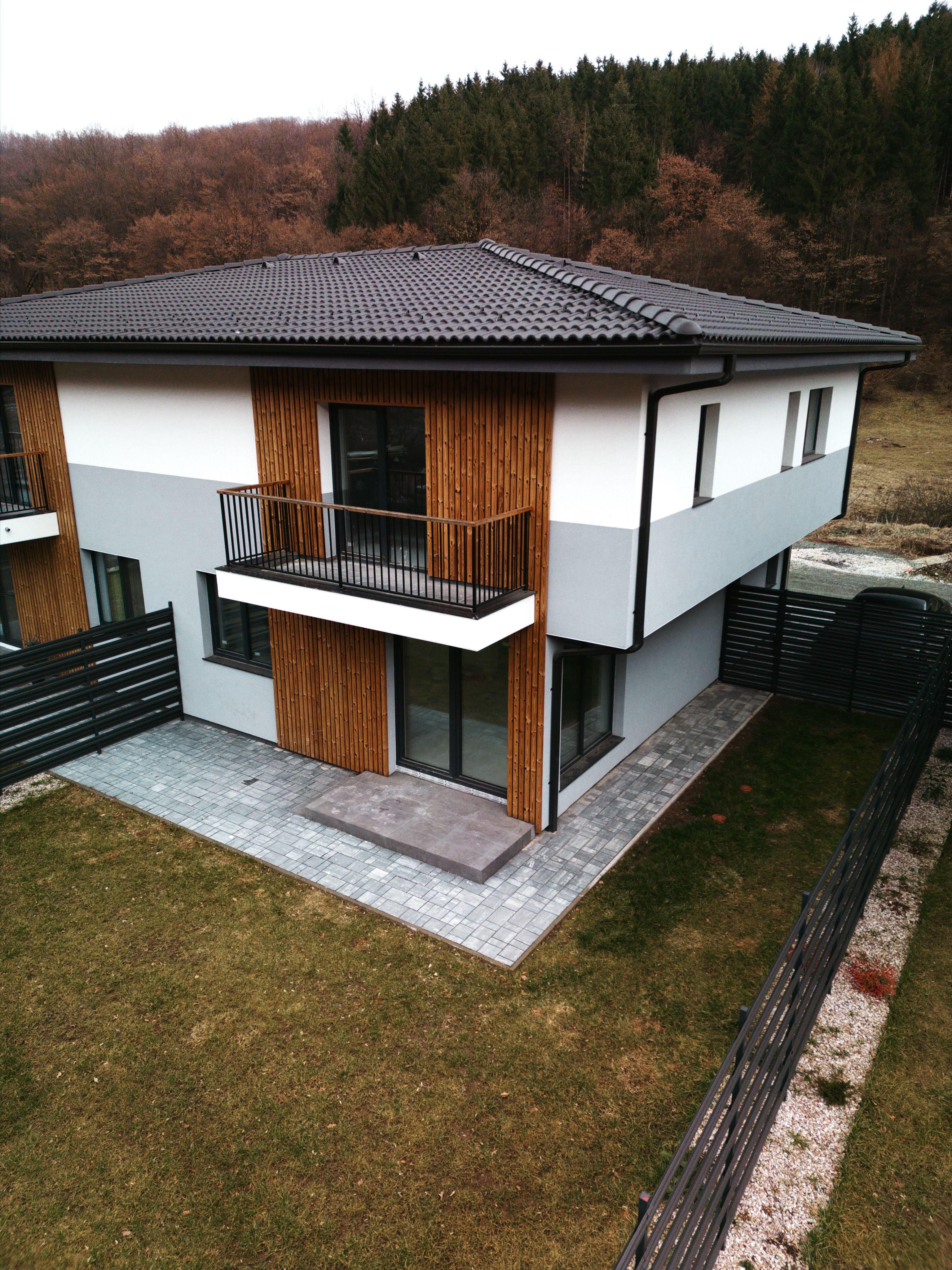 Duplex 4 camere DECOMANDATE, 120 mp utili, 180 mp curte, P+ET+POD - 24