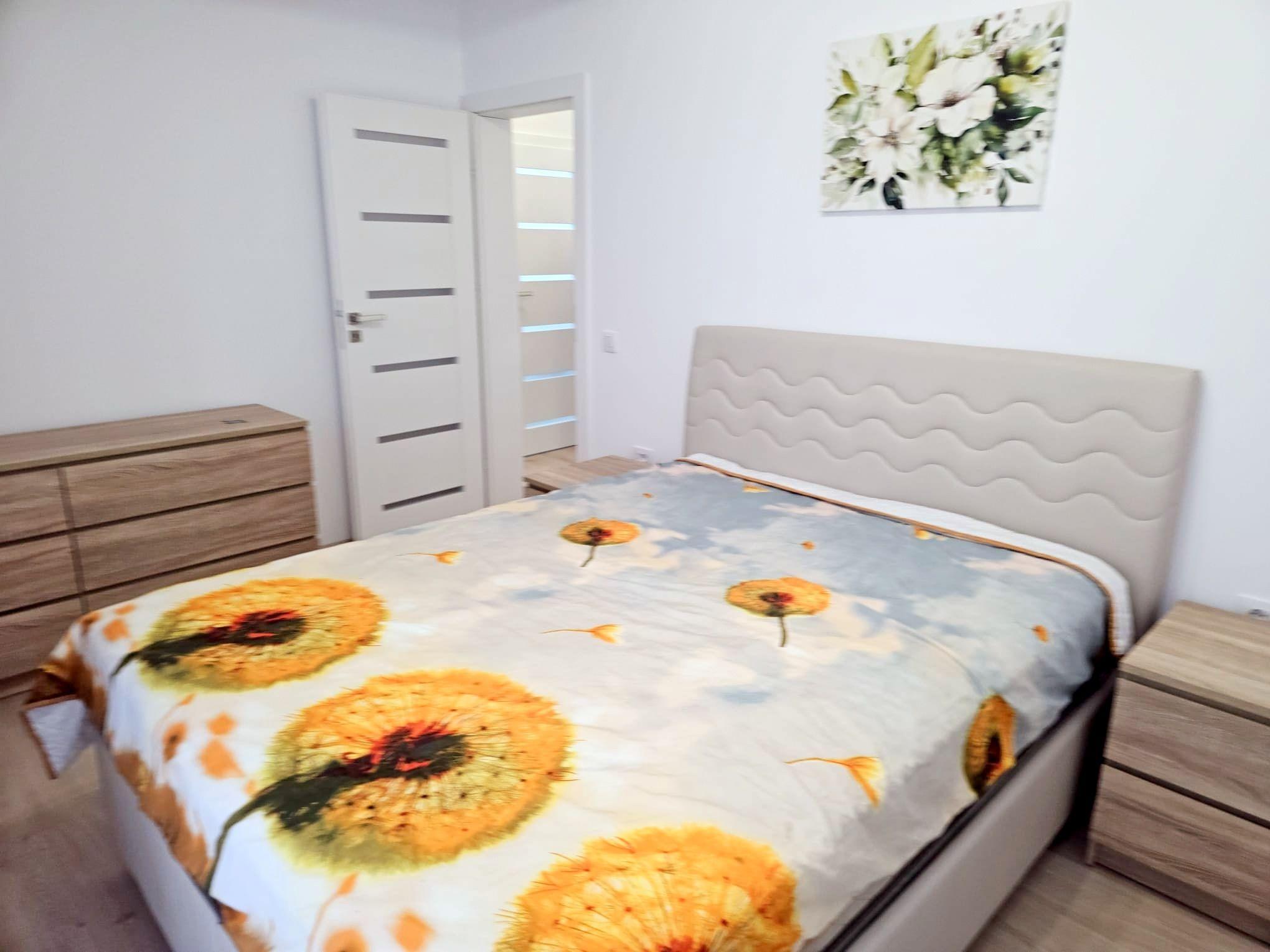 Apartament cu 2 camere mobilat si utilat, bloc nou - Prima inchiriere - 12