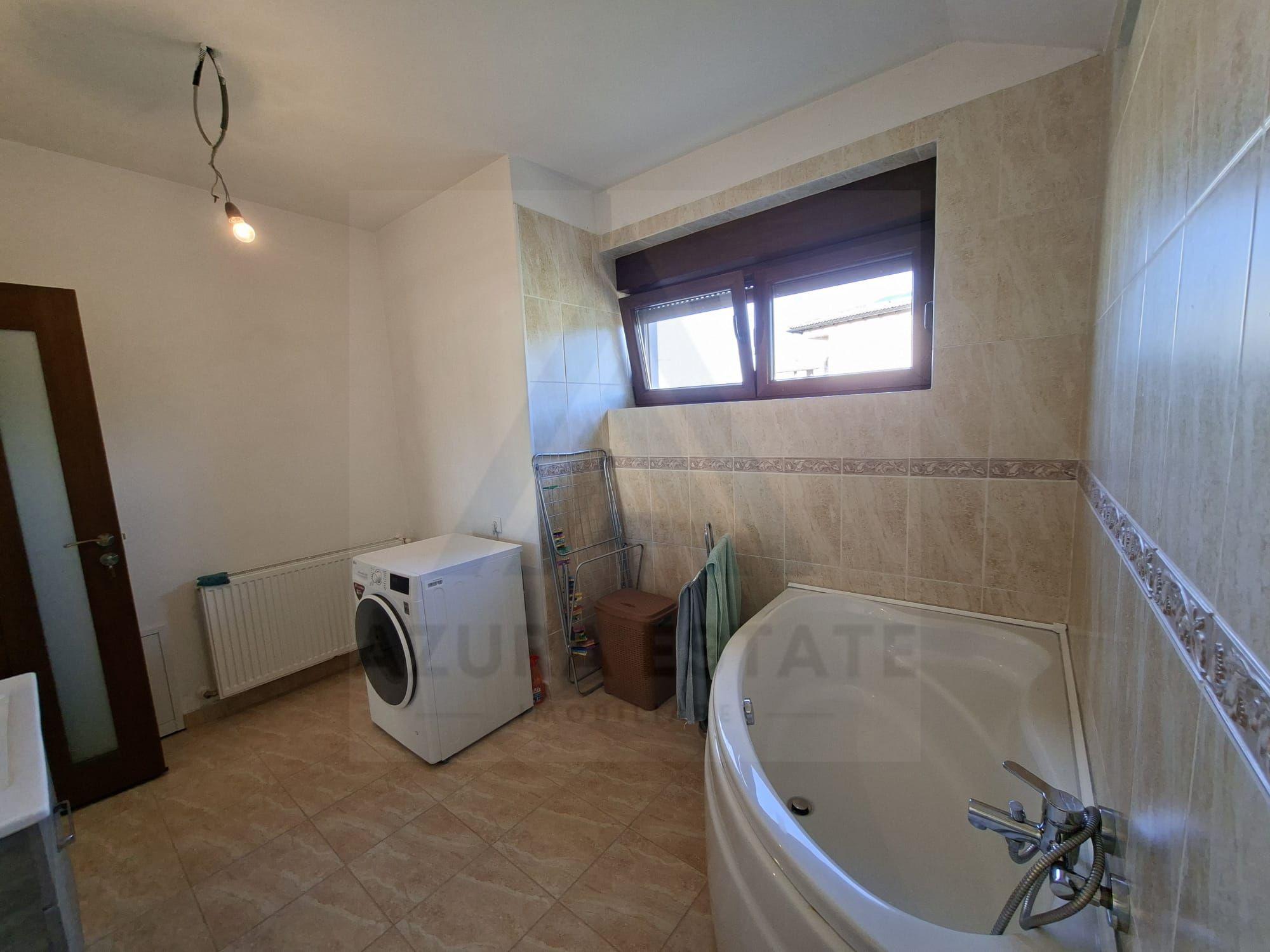 Casa intabulata 5 camere 2 bai si curte generoasa in Bavaria Park - 6