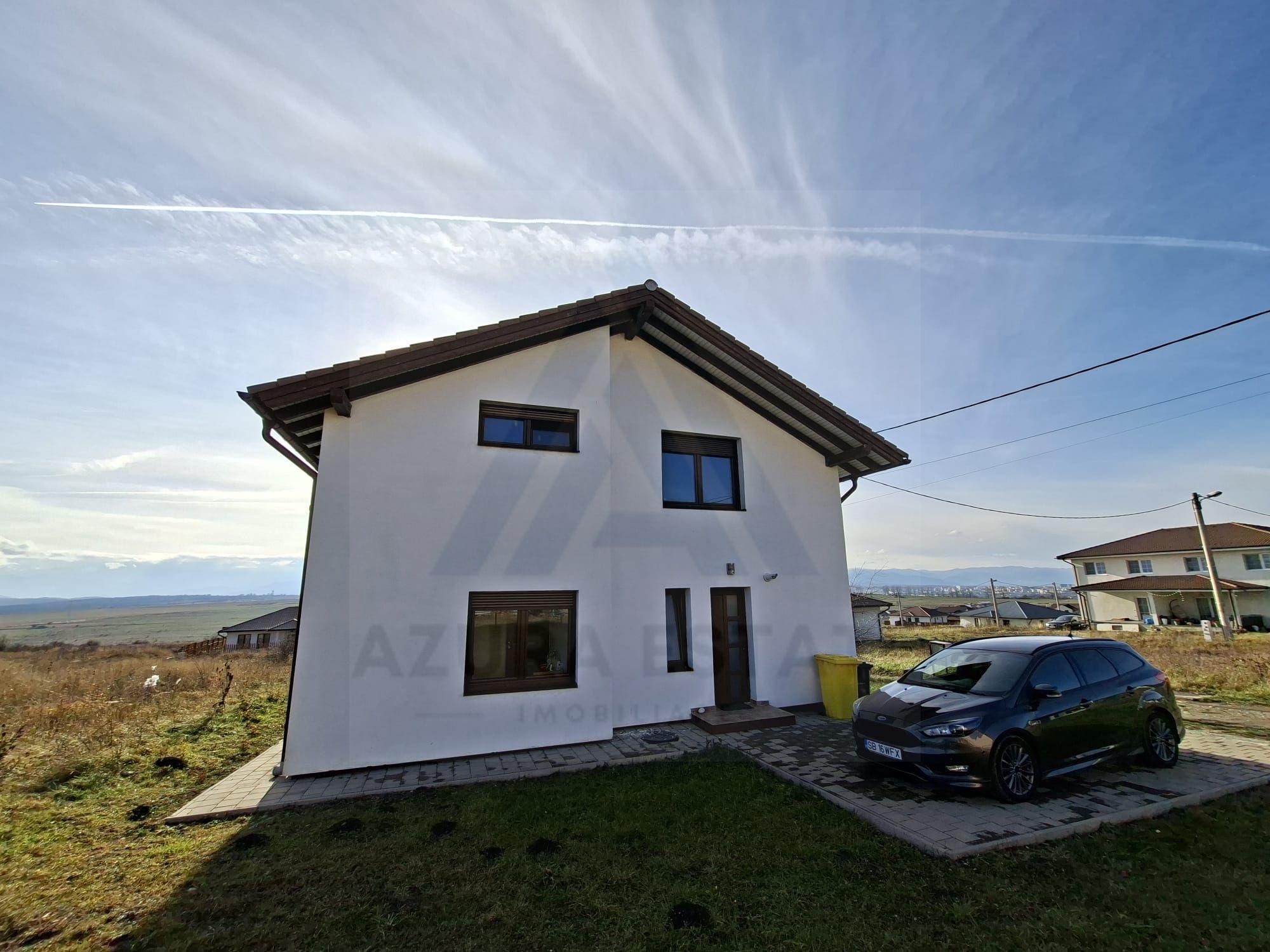 Casa intabulata 5 camere 2 bai si curte generoasa in Bavaria Park - 1