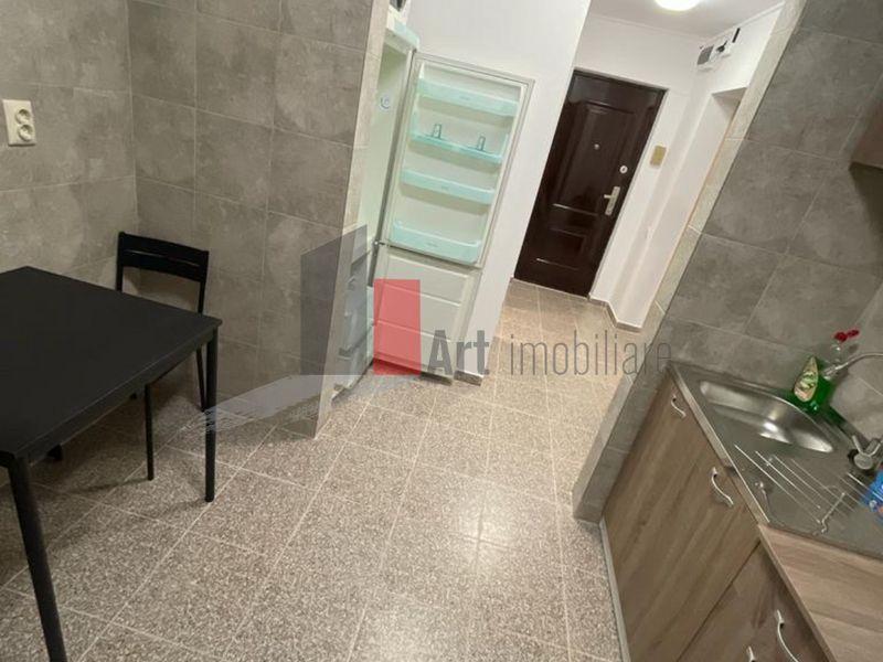 Vânzare garsonieră Bd. Obregia - 2