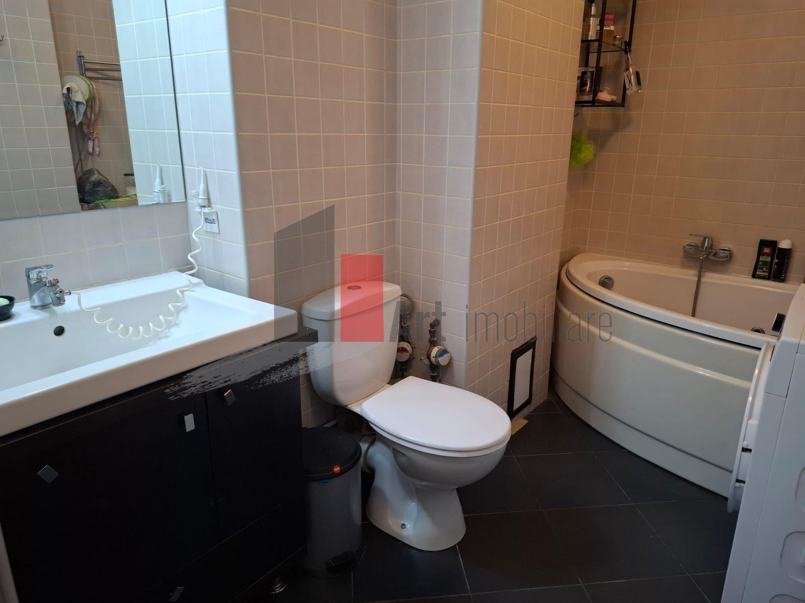 Vânzare apartament 3 camere Obregia