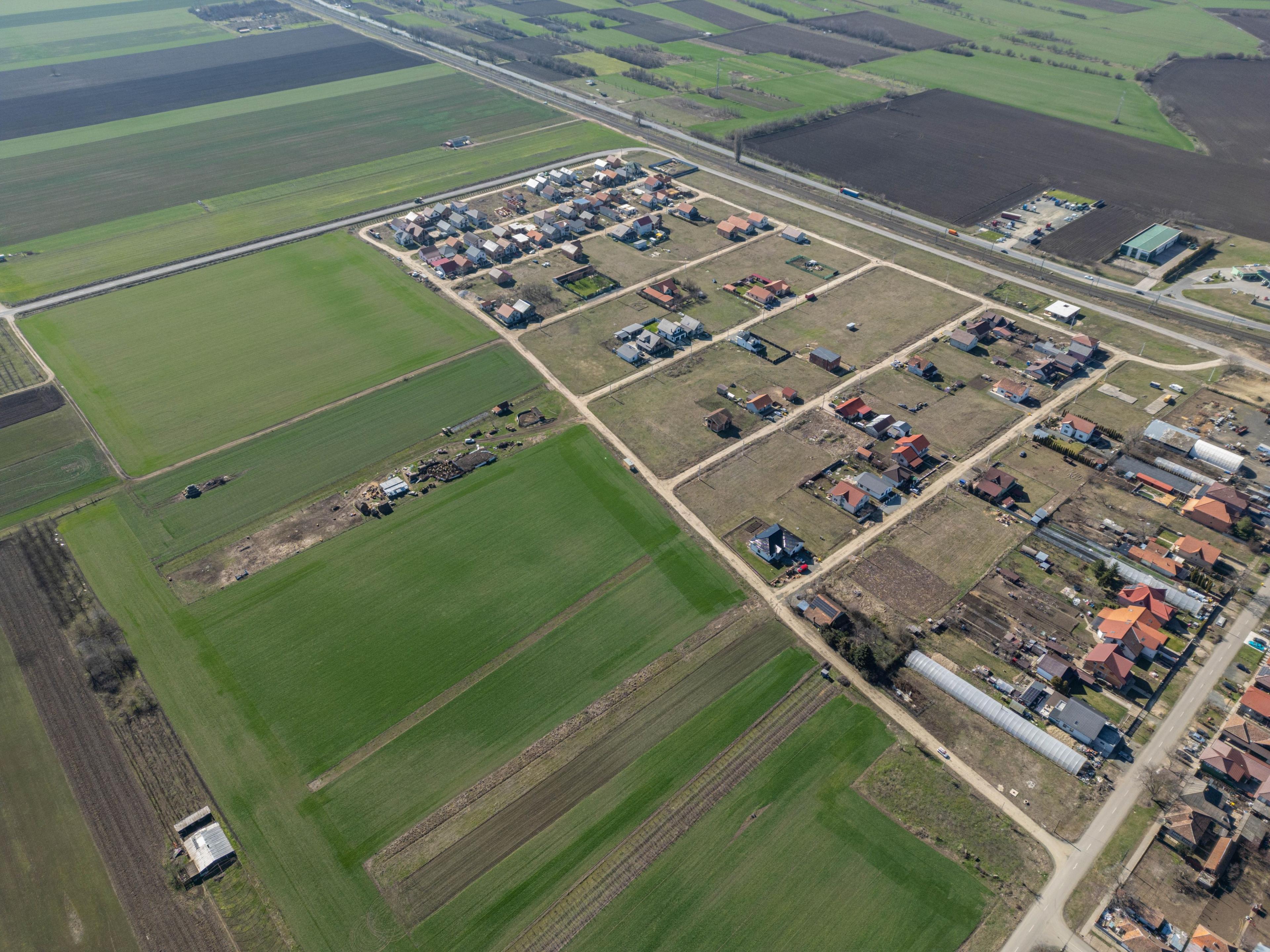 Teren 3.600 mp în Curtici, 2 fronturi stradale – La doar 20 km de Arad - 4