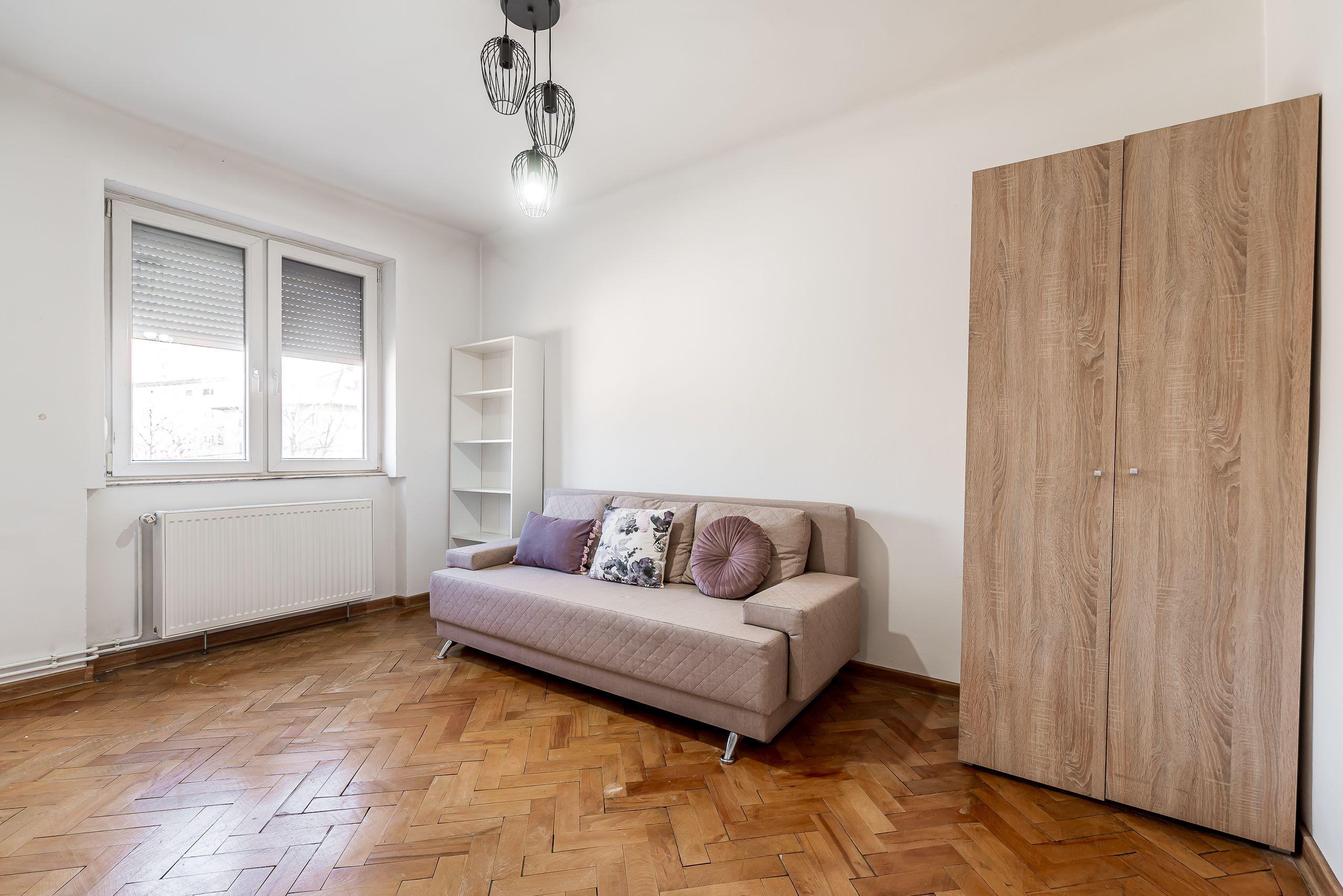 Apartament 2 camere decomandat, Podgoria - COMISION 0 - 3