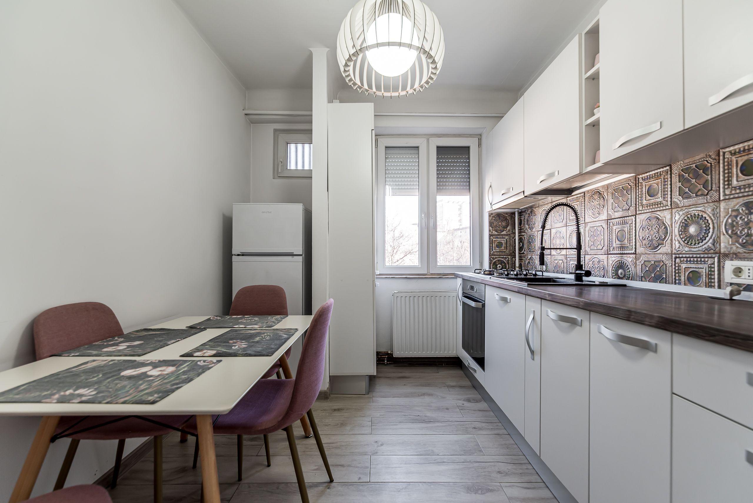 Apartament 2 camere decomandat, Podgoria - COMISION 0 - 1