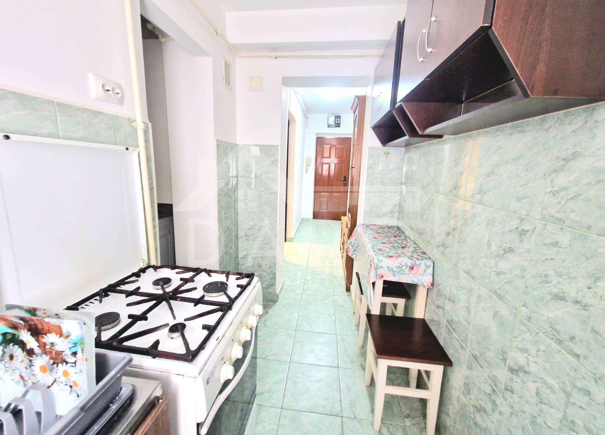 Inchiriez apartament cu doua camere in Cartierul Dambu - 5