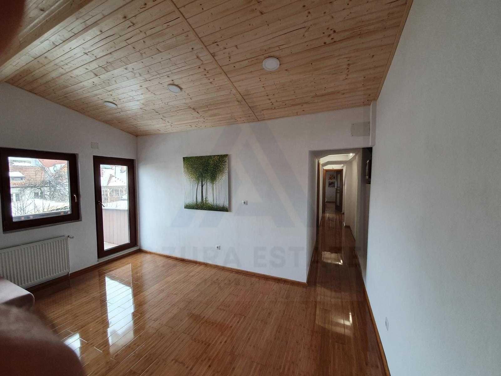 Casa pe 2 niveluri la curte 4 dormitoare 3 băi balcon zona Piata Cluj - 4