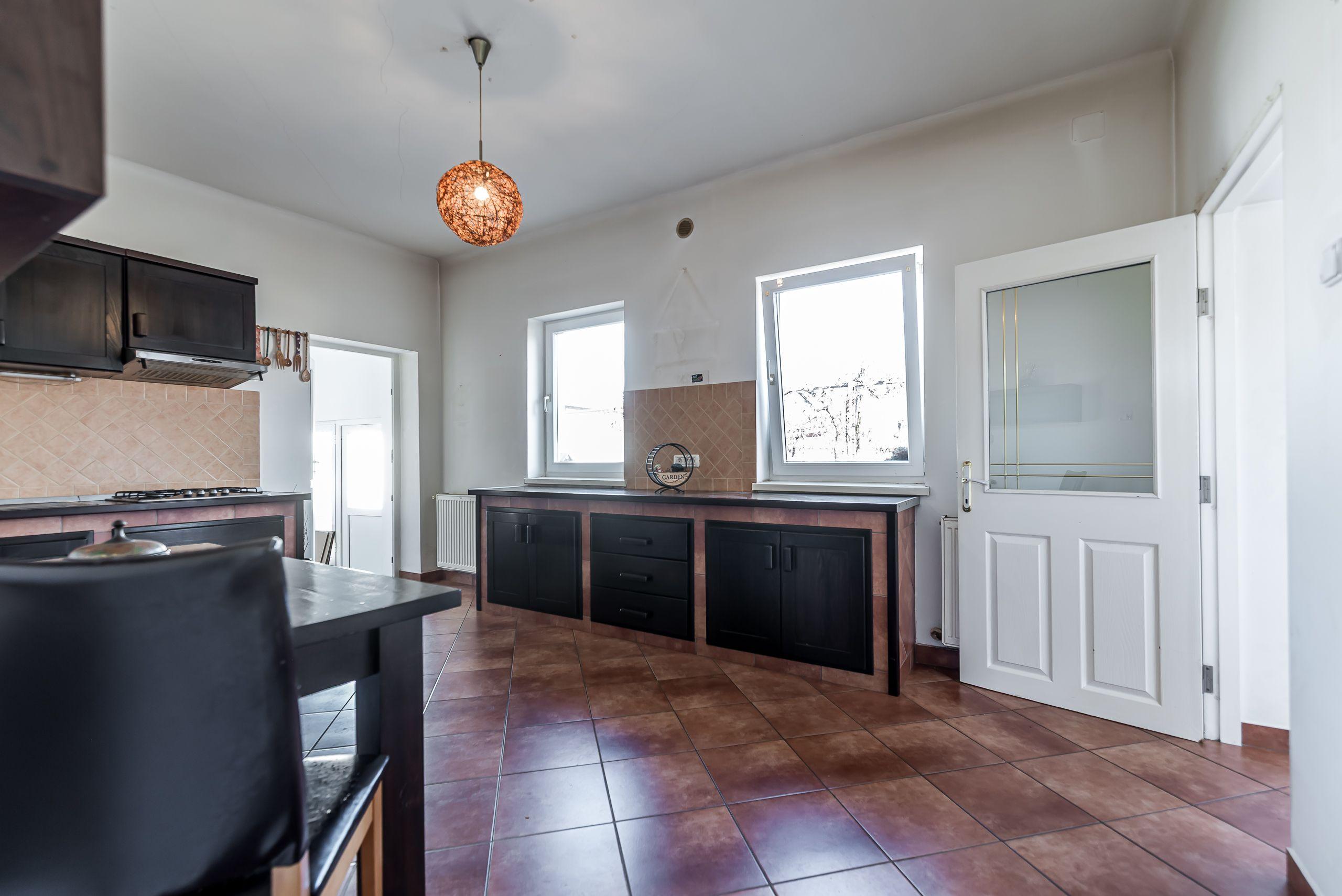 Casa ideală pentru familie: școală la 3 min. Zonă foarte liniștită. - 10