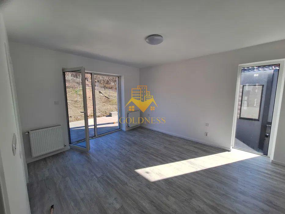 Casa moderna, prima inchiriere, 600 mp teren, curte, parcare, Dezmir - 4
