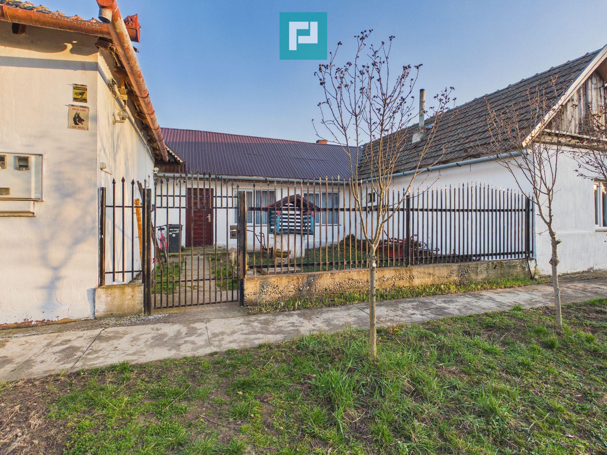 Casă din 2 corpuri cu 5 camere în Lőkösháza - 1