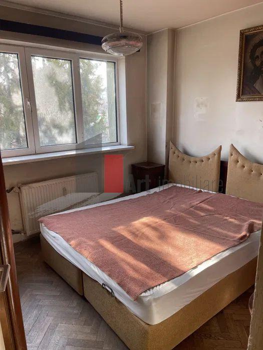 APARTAMENT 3 CAMERE -IANCU DE HUNEDOARA/ LANGA GUVERN - 3