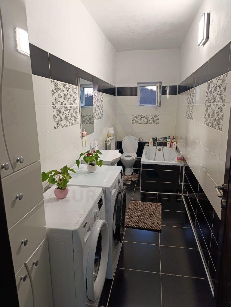 Casa Cisnadie etaj 1 integral cu intrare separata si curte comuna - 6