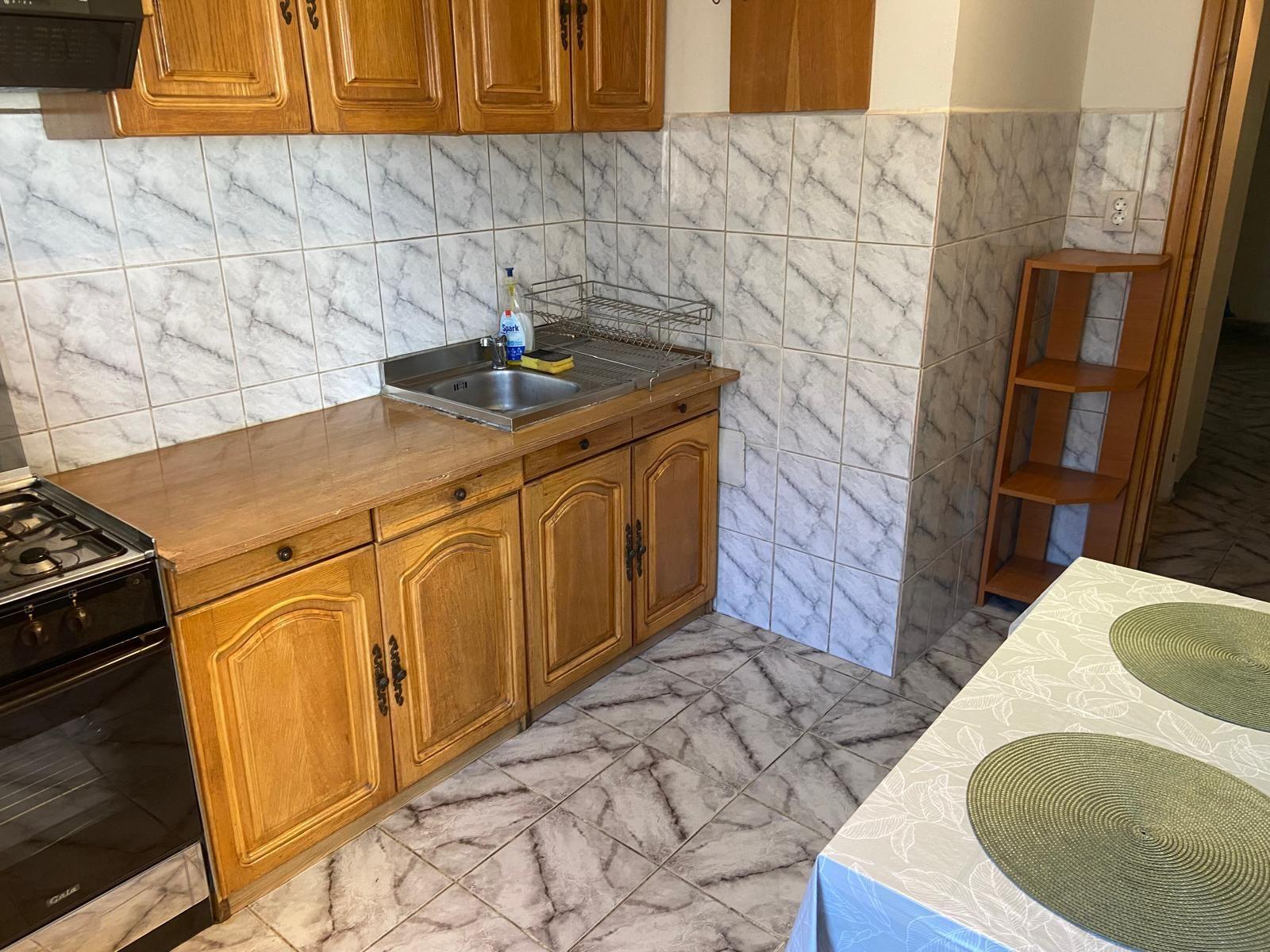 Închiriere apartament 3 camere, decomandat, zona Traian-Unirii - 2
