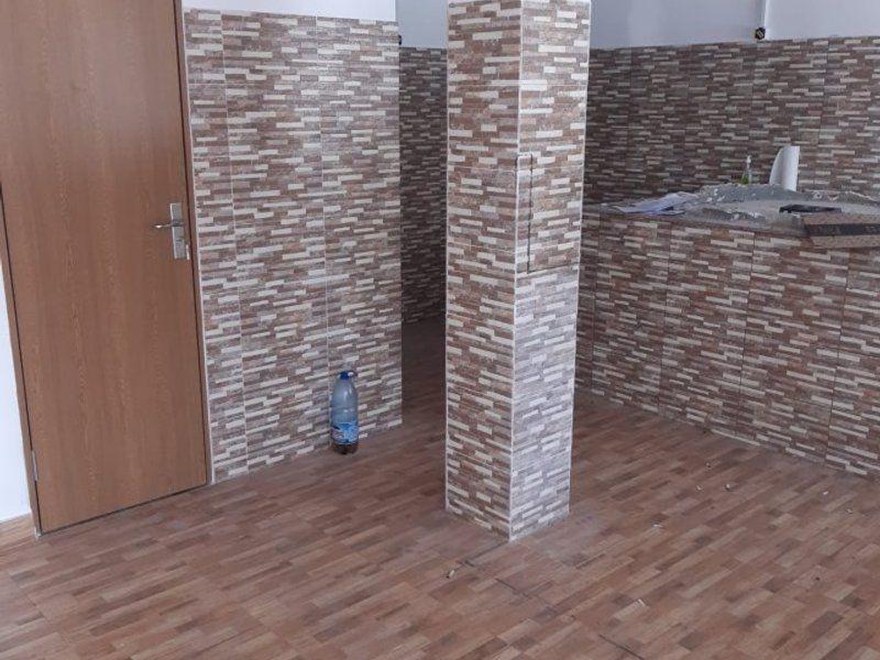 Vanzare spațiu comercial stradal – Cartier Siderurgiștilor Vest - 6