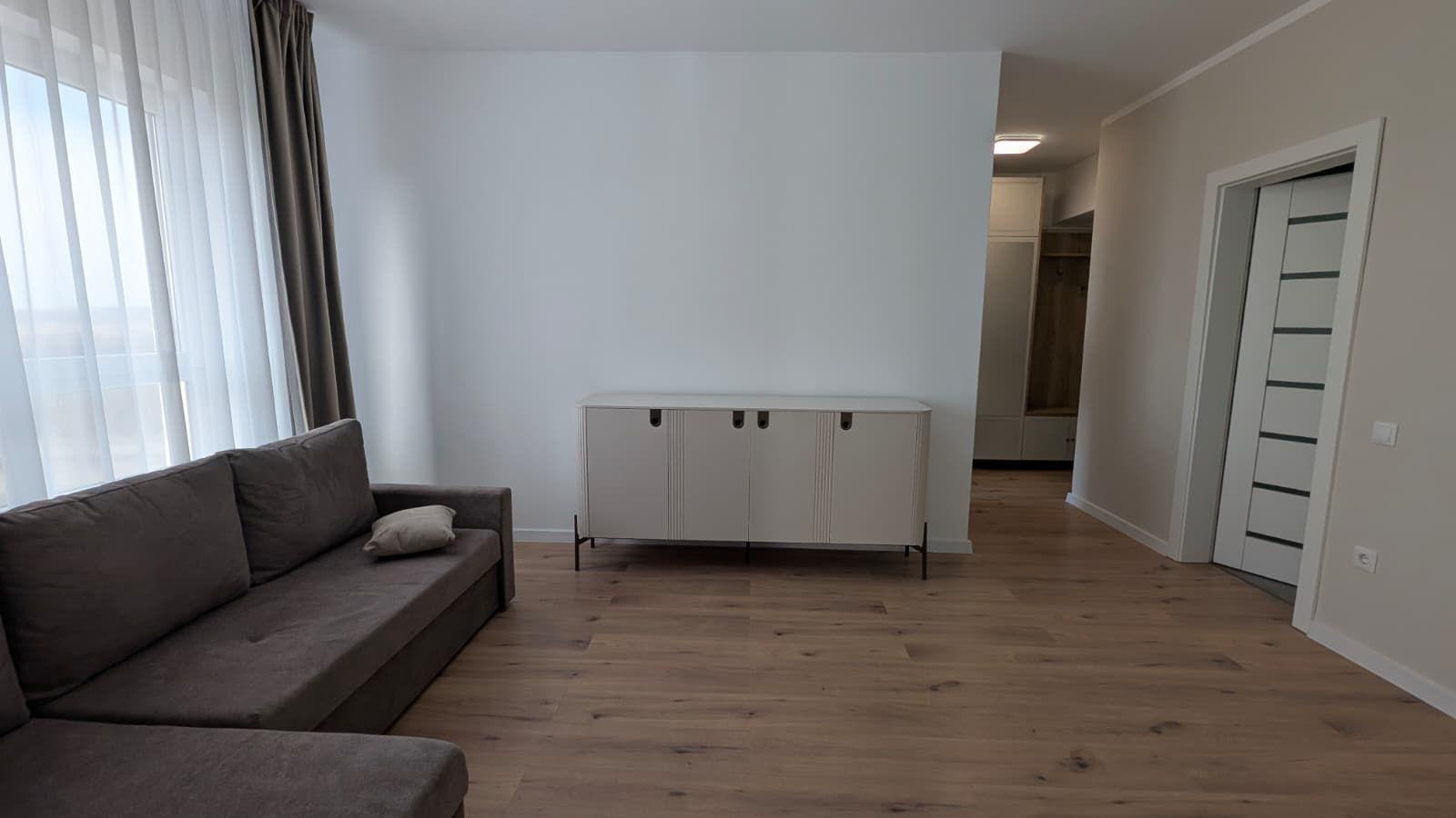 Apartament 3 camere, 2 bai dressing, loc parcare zona Calea Surii Mici - 2