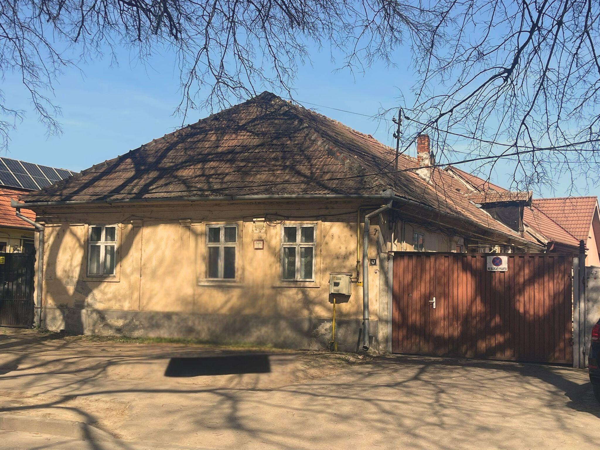 Casă ultracentrală, Oradea – locație premium, potențial excelent - 1