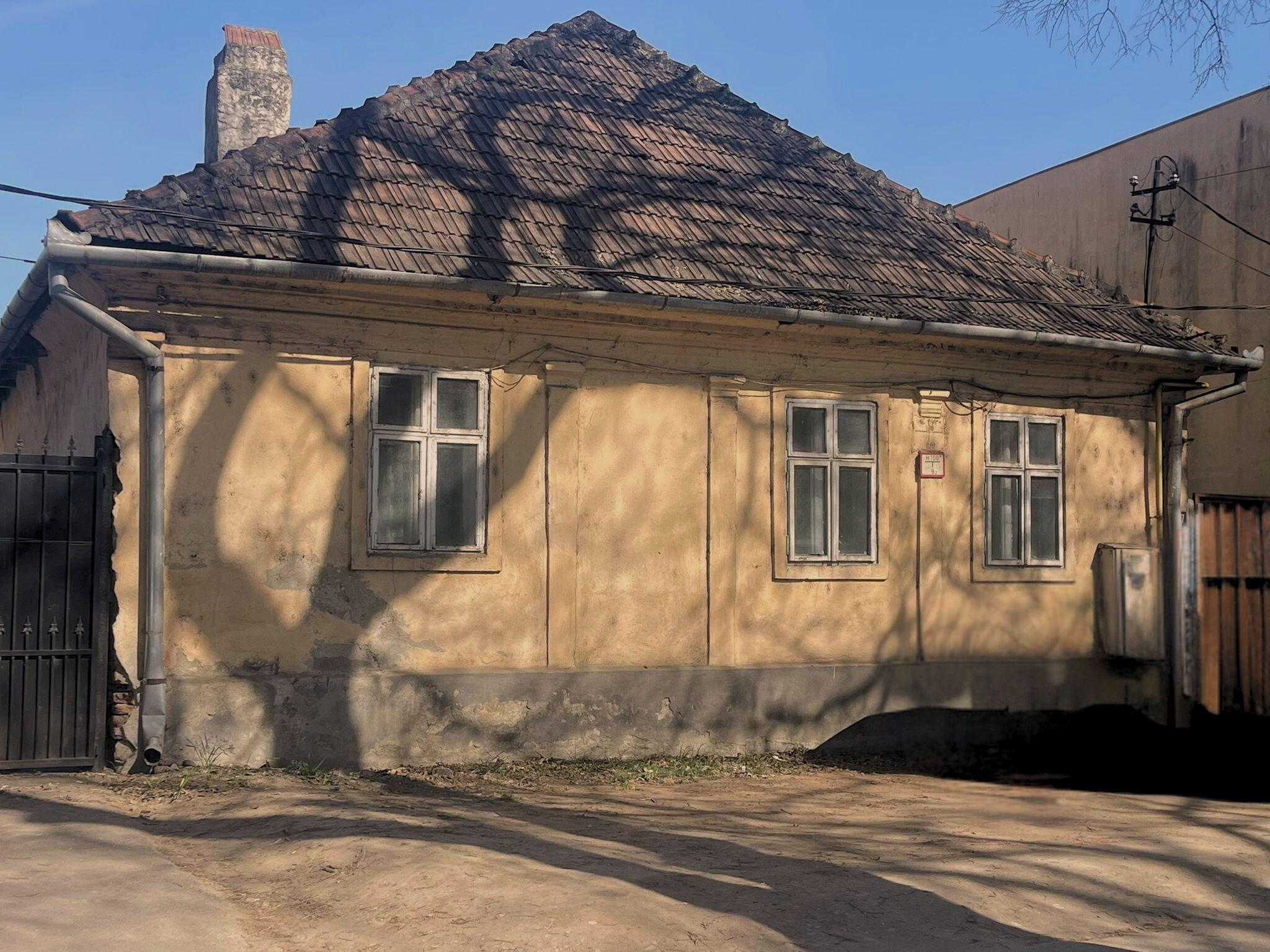 Casă ultracentrală, Oradea – locație premium, potențial excelent - 2