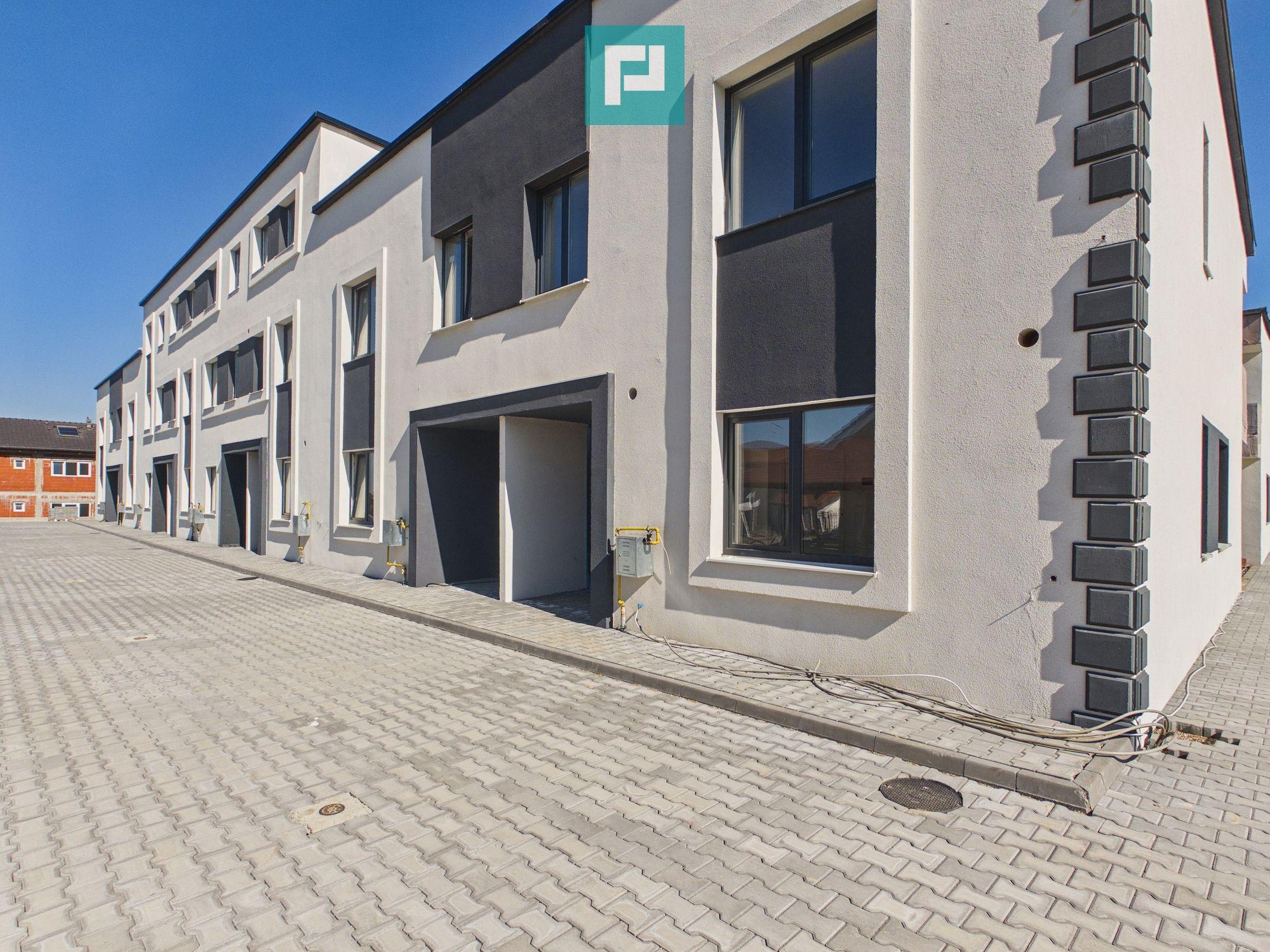 Casă Terraced / Townhouse, 120 mp utili, Sânmartin - 1