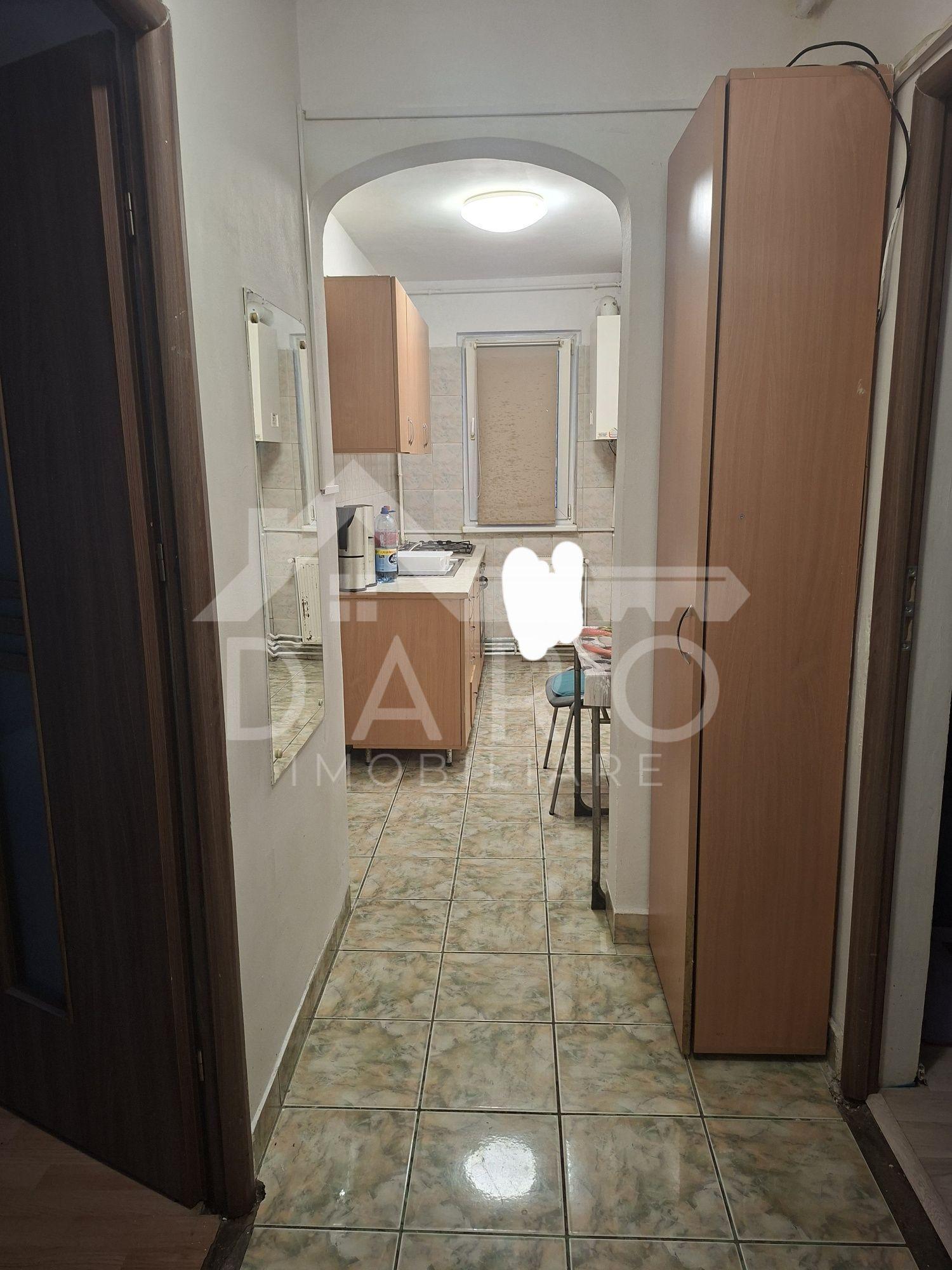 Vând apartament 3 camere - 5