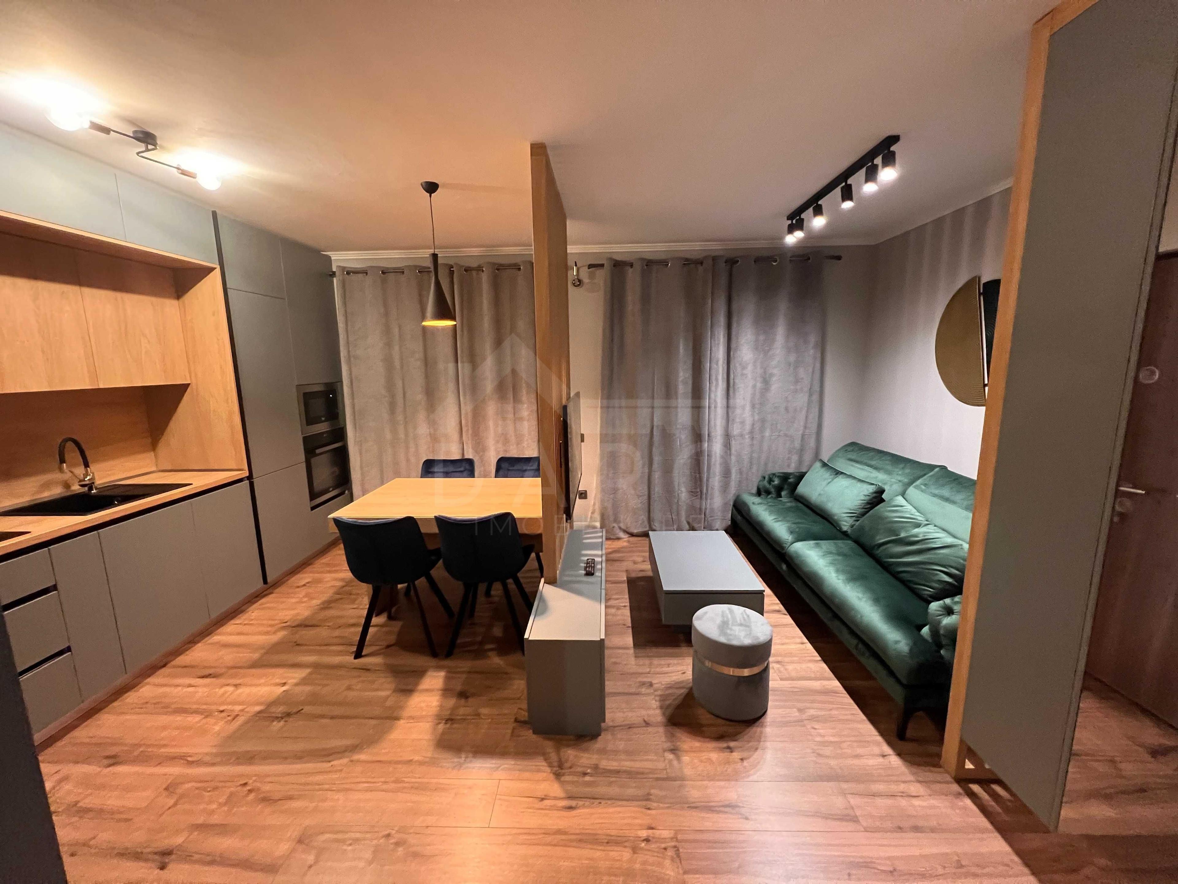 Dau in chirie 2 camere - lux - loc de parcare inclus - 2