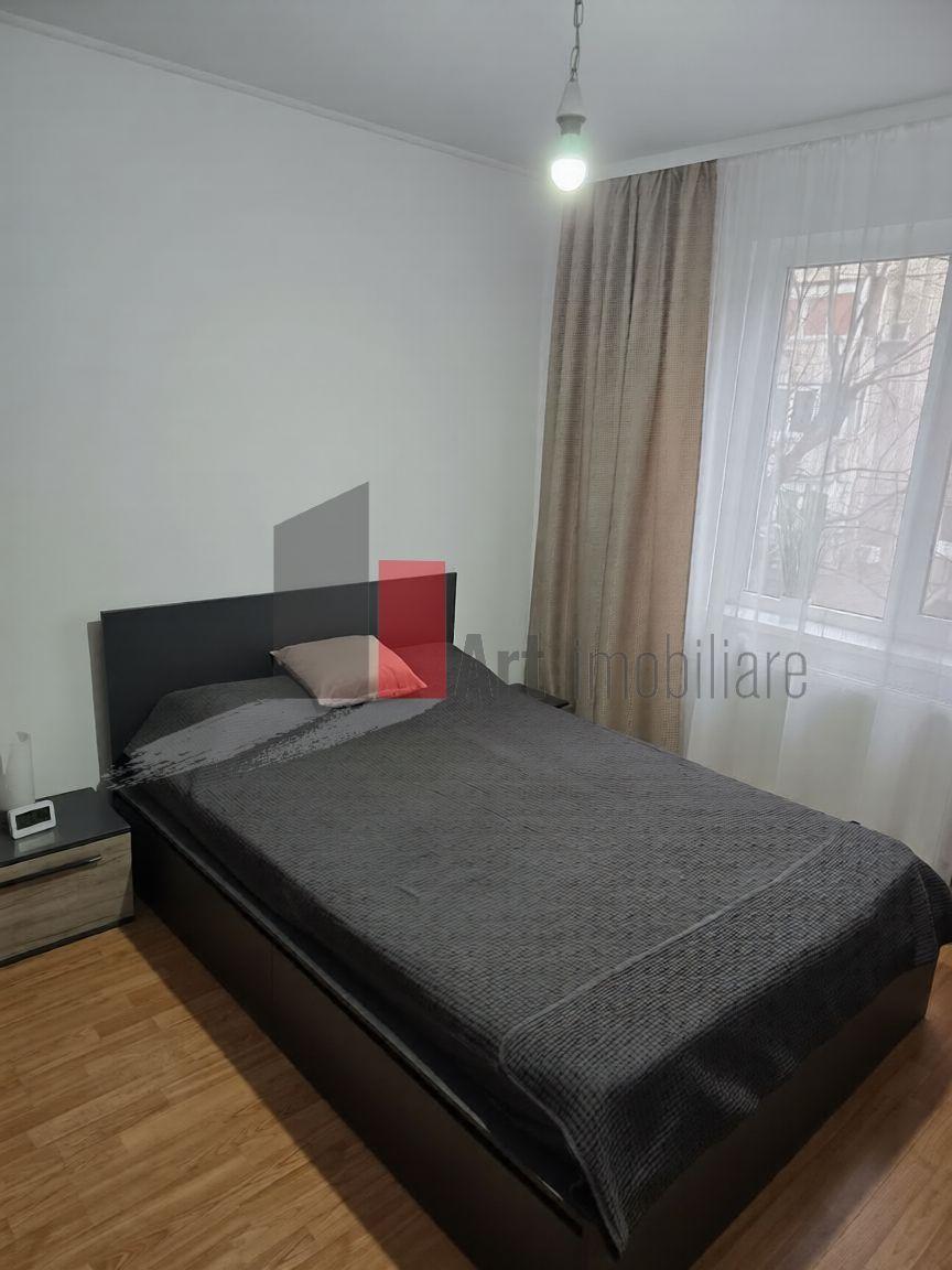 0% Comision, Apartament de vanzare 3 camere, et 2/8, Aparatorii Patriei - 4