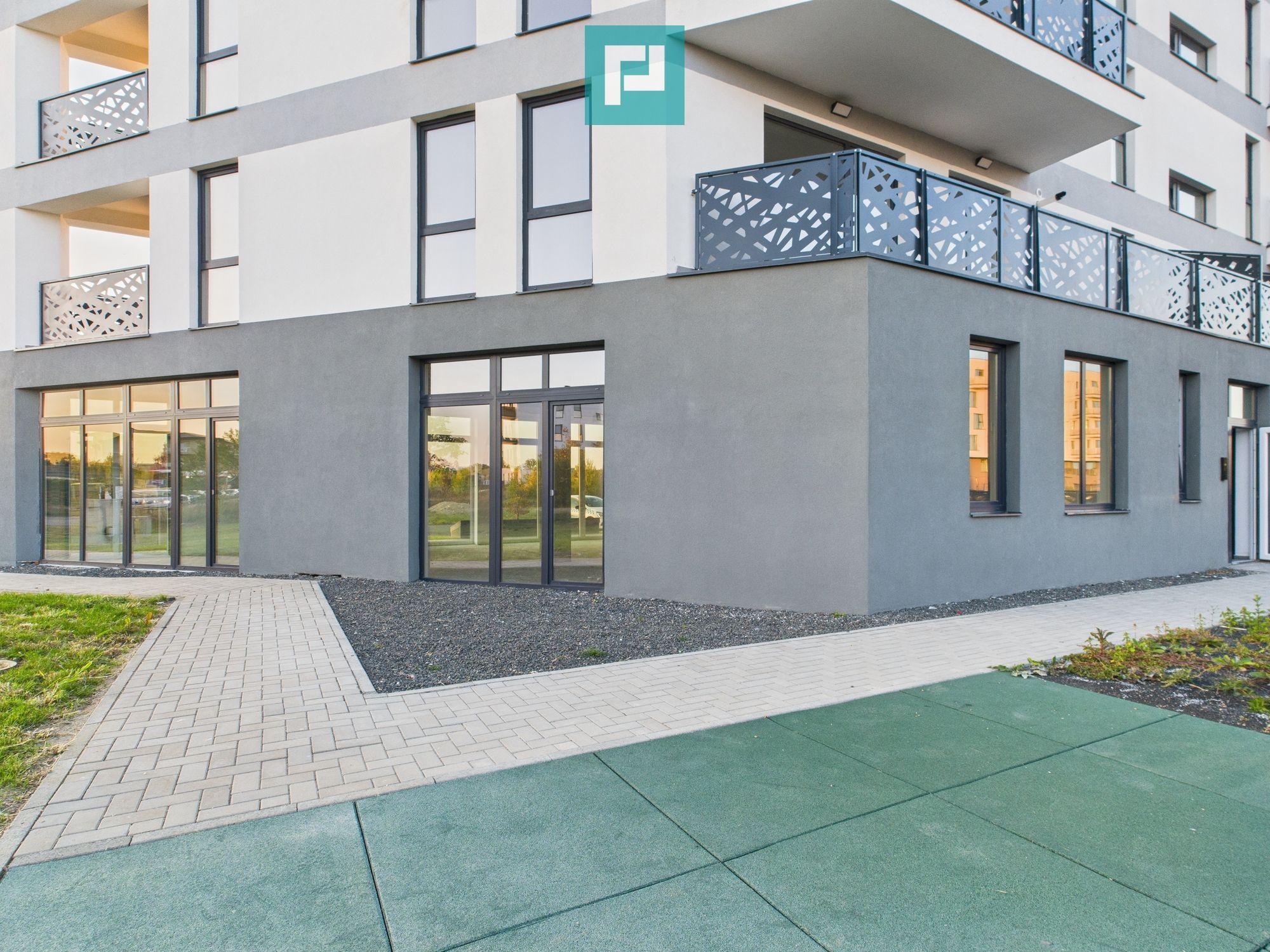 Spațiu comercial 208 mp + 5 parcări, Zona Aradului - 1