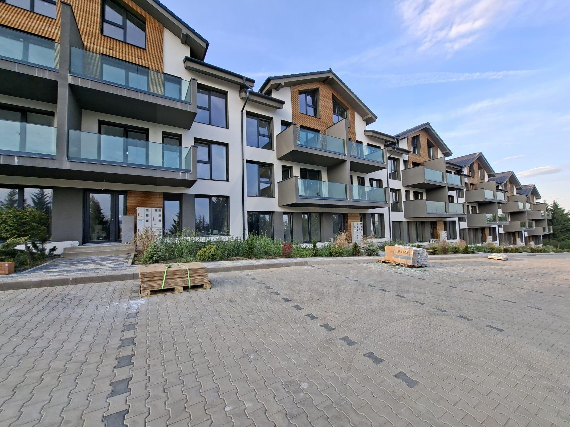 Apartament premium 61.4 mp utili 3 camere 2 bai etaj 1 in Cristian - 9