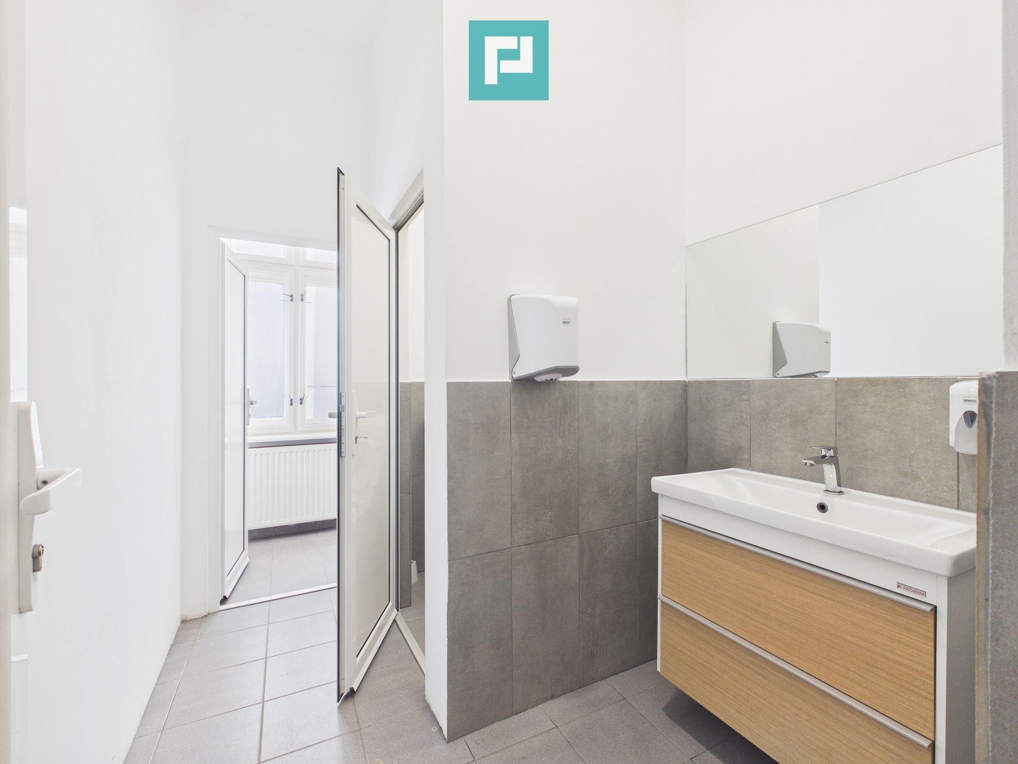 Birouri Ultracentrale, 154 mp, Parcare cu bariera - 4