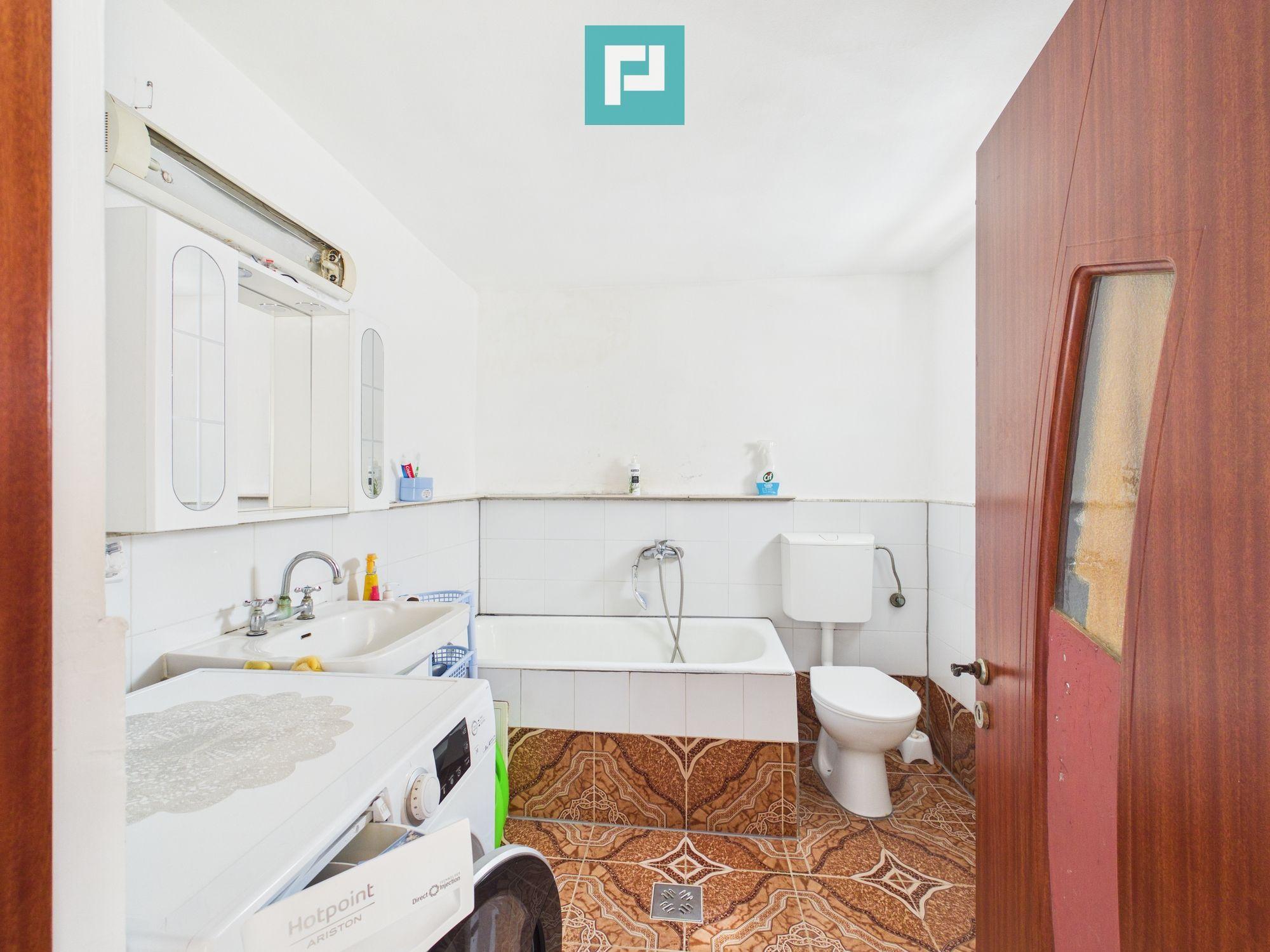 2 case separate + curte 1400 mp – Zona Dâmbovița - 20