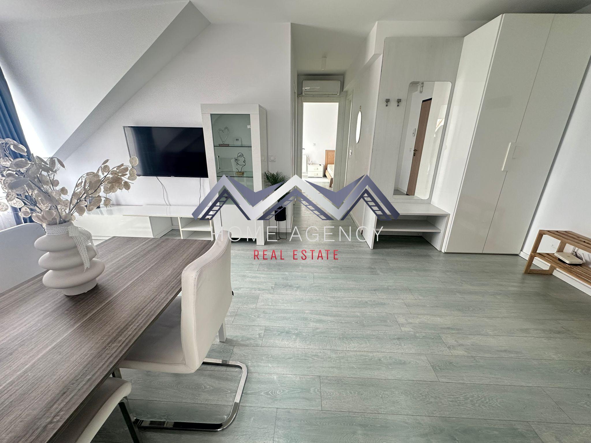 Apartament cu 3 camere | mobilat, utilat, bloc cu lift – comision 0 - 3