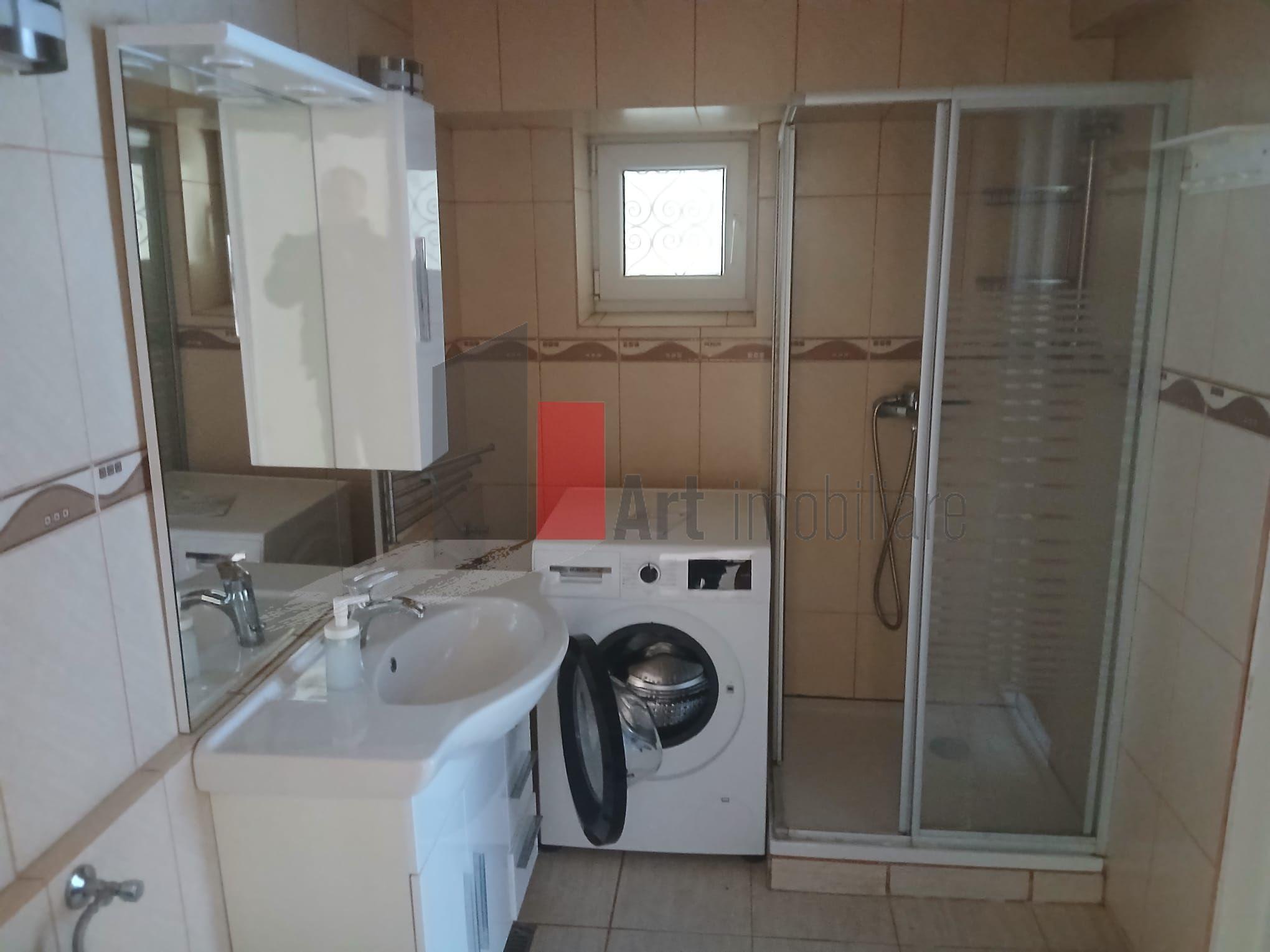 3 Camere Universitate - Parcul Cismigiu - 2