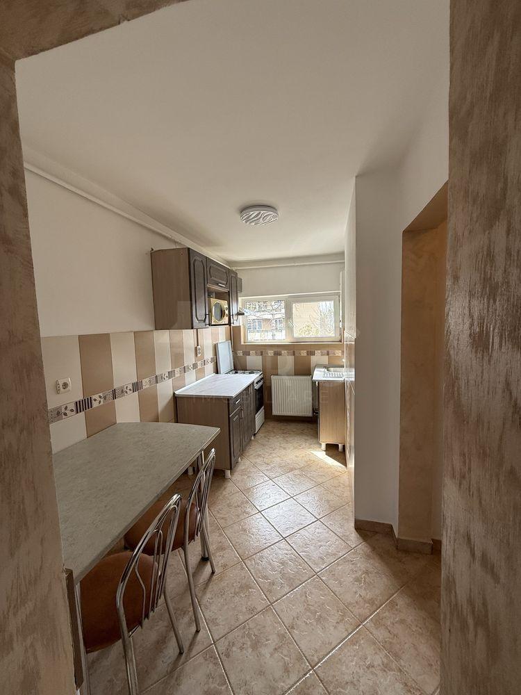 Apartament 2 camere decomandat, zona Aleea Cornisa - 1