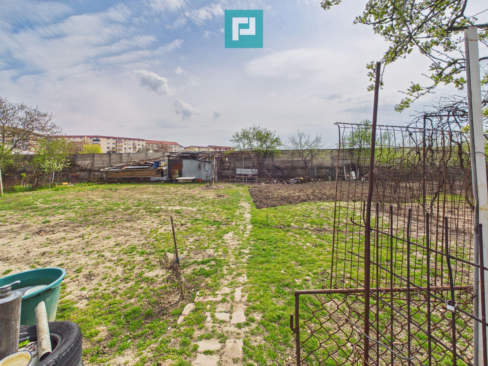 2 case separate + curte 1400 mp – Zona Dâmbovița - 25