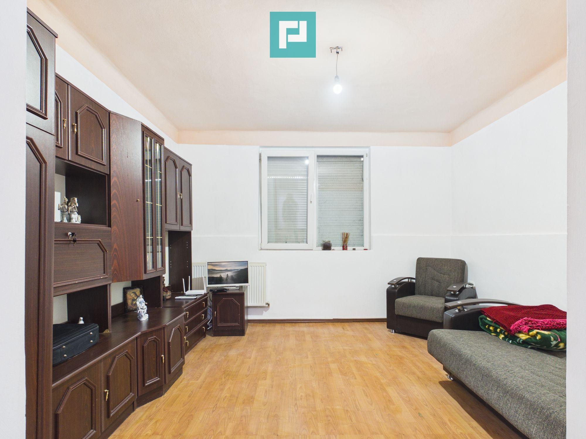 2 case separate + curte 1400 mp – Zona Dâmbovița - 32