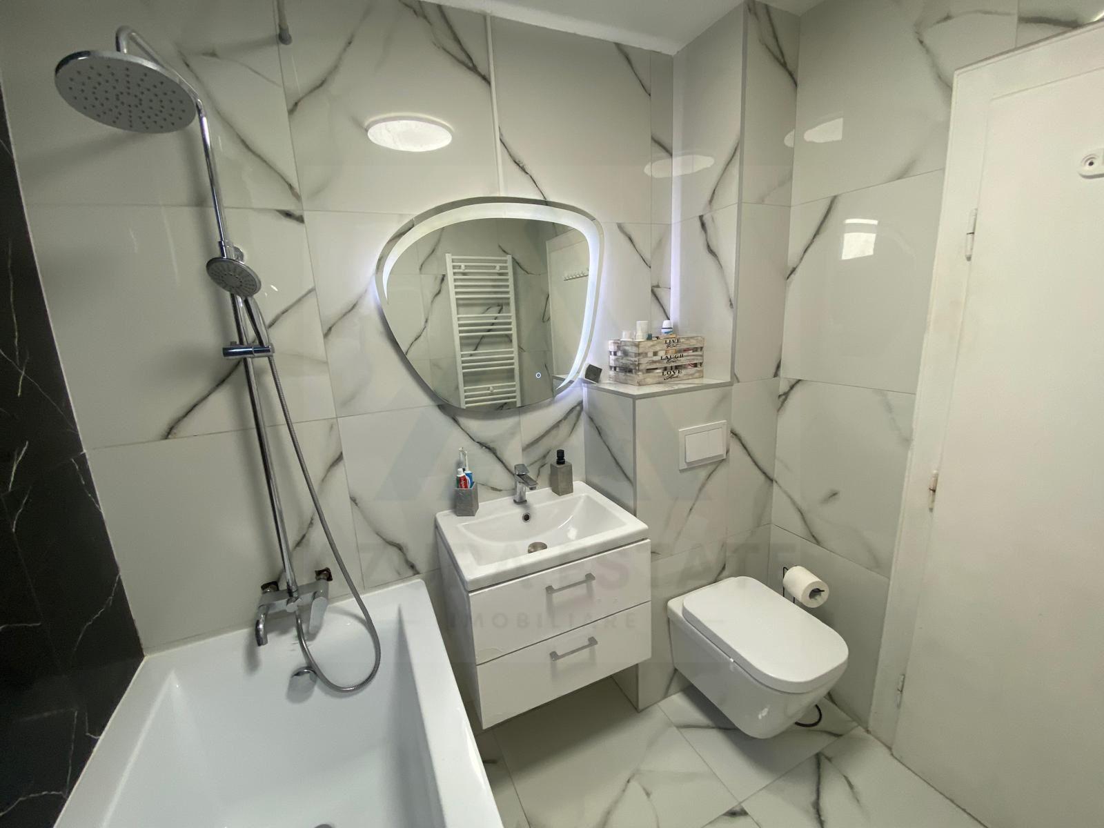 Casa renovata 250 mp utili si teren 935 mp in zona centrala Cisnadie - 7