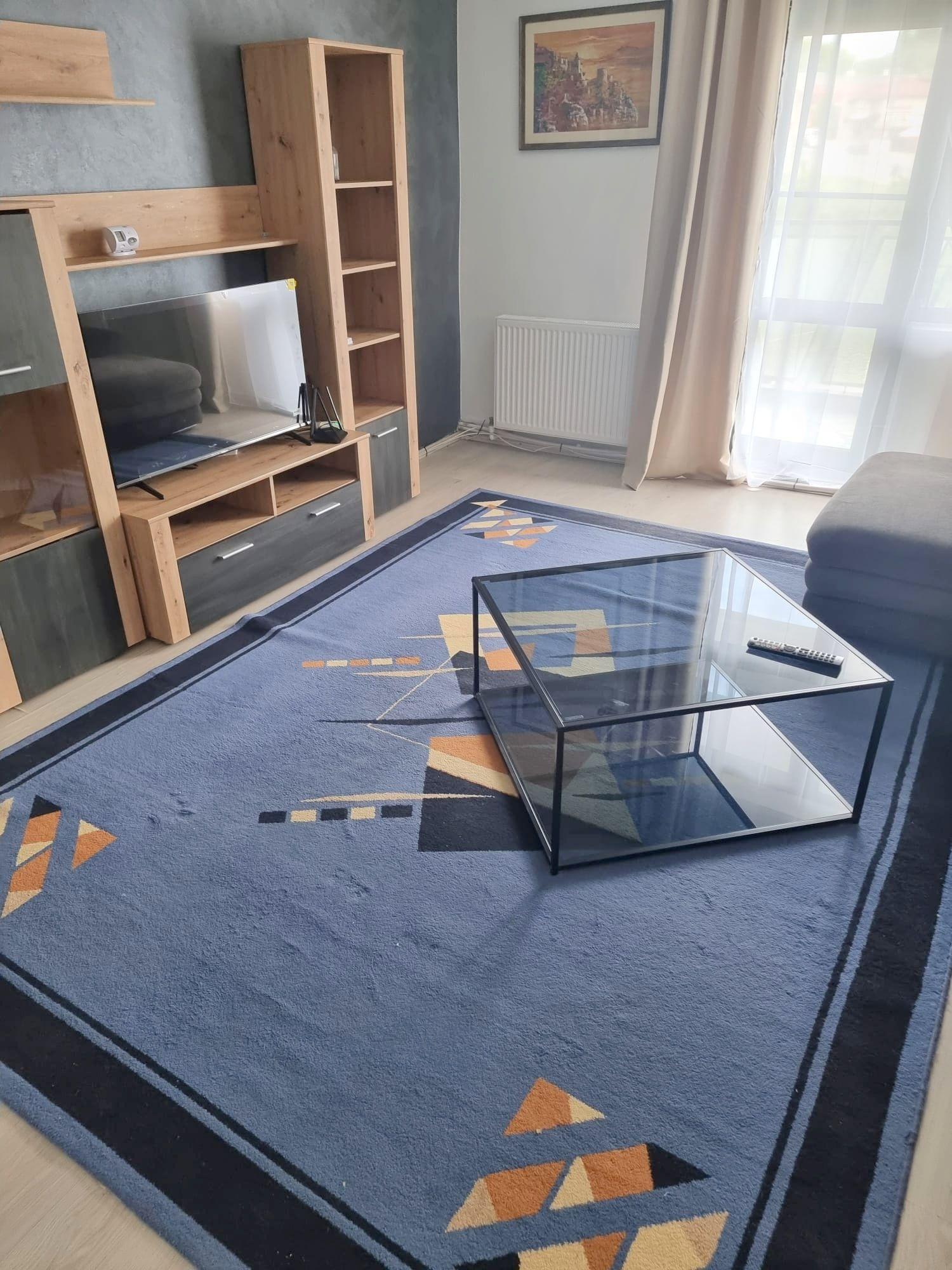De inchiriat - apartament cu 3 camere în zona Gara - Centrul orașului - 1