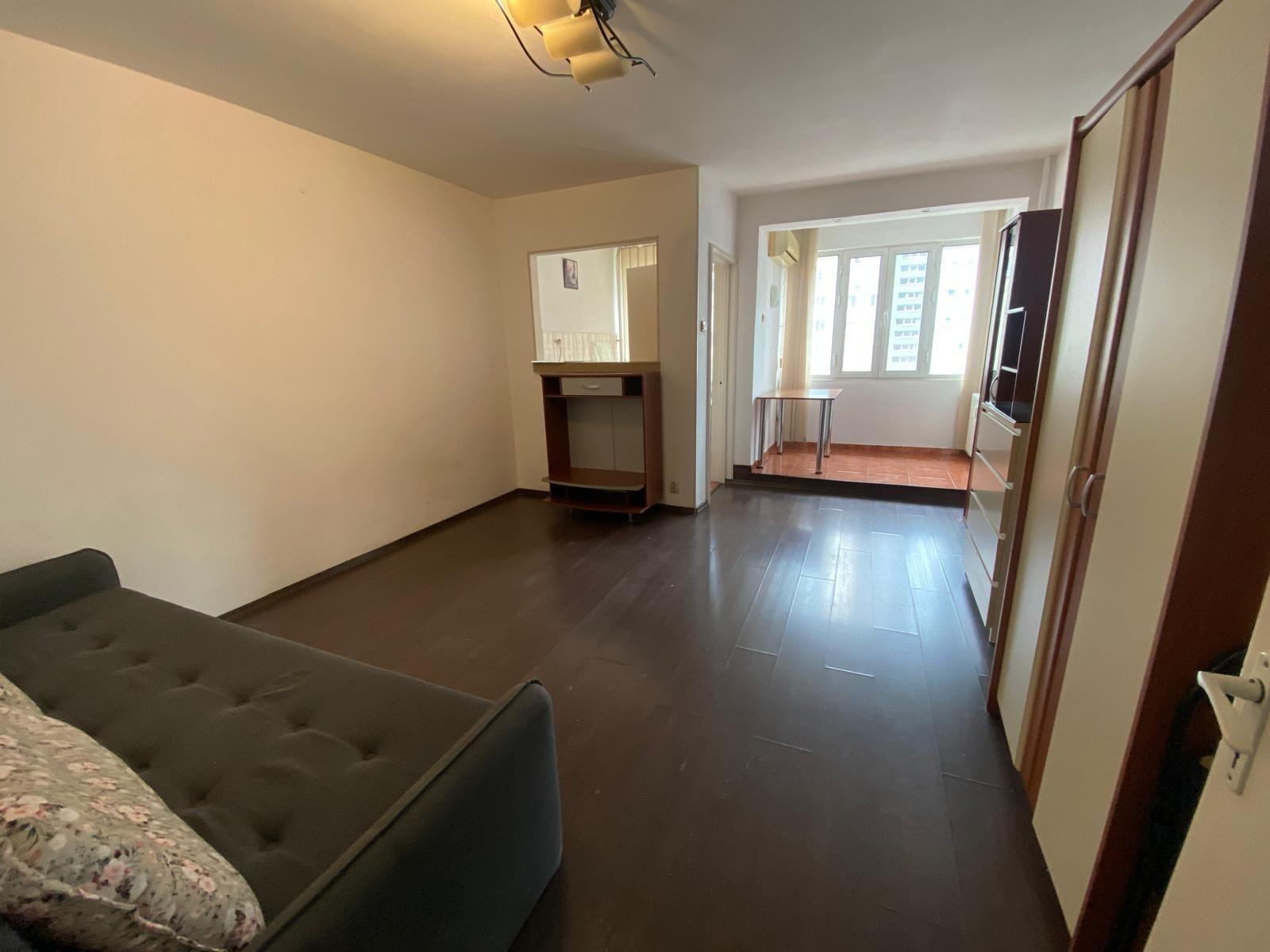 Garsoniera Dristor- Metrou - 1