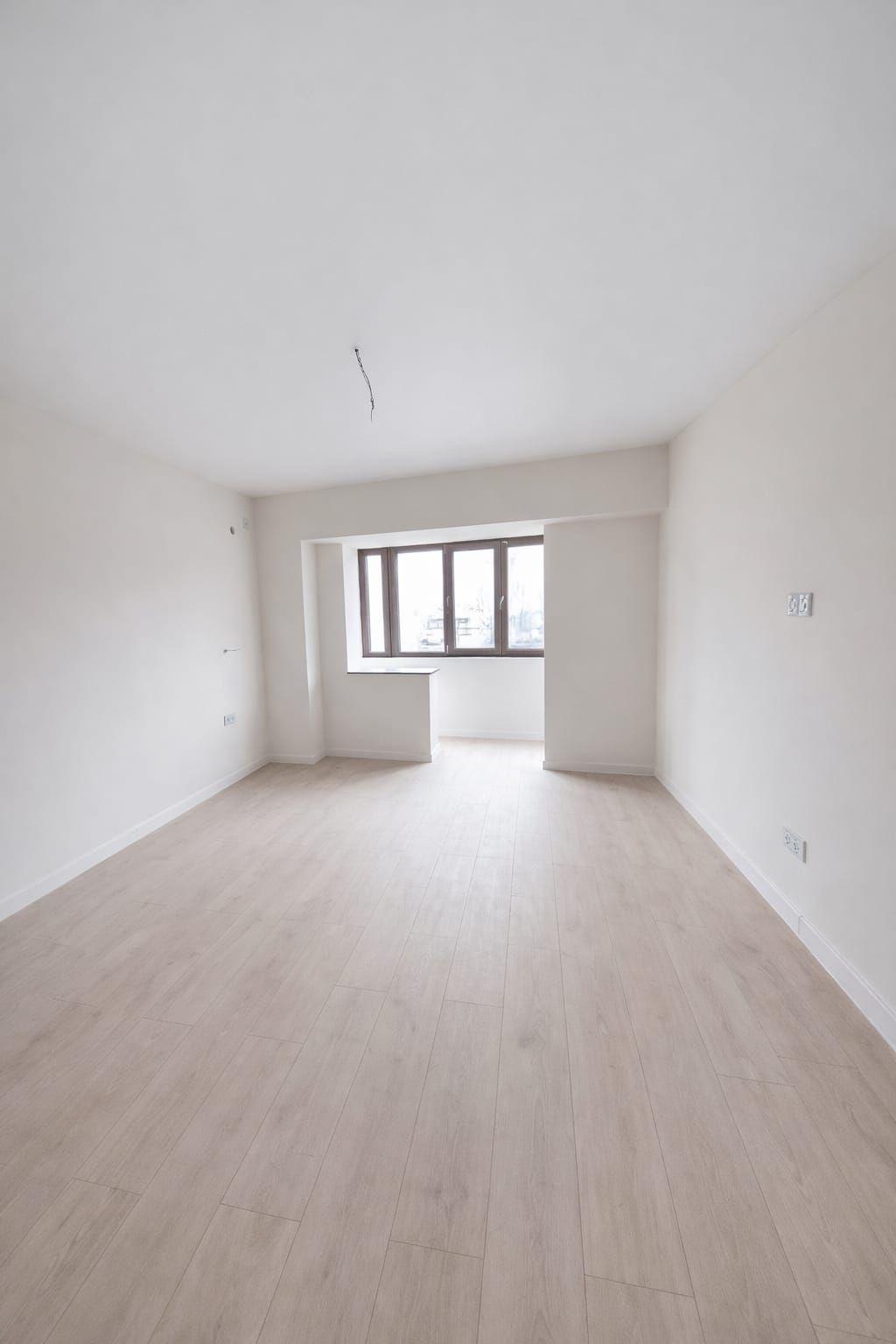 De vazare apartament cu 3 camere, Baia Comunala, 129.500 Euro - 3